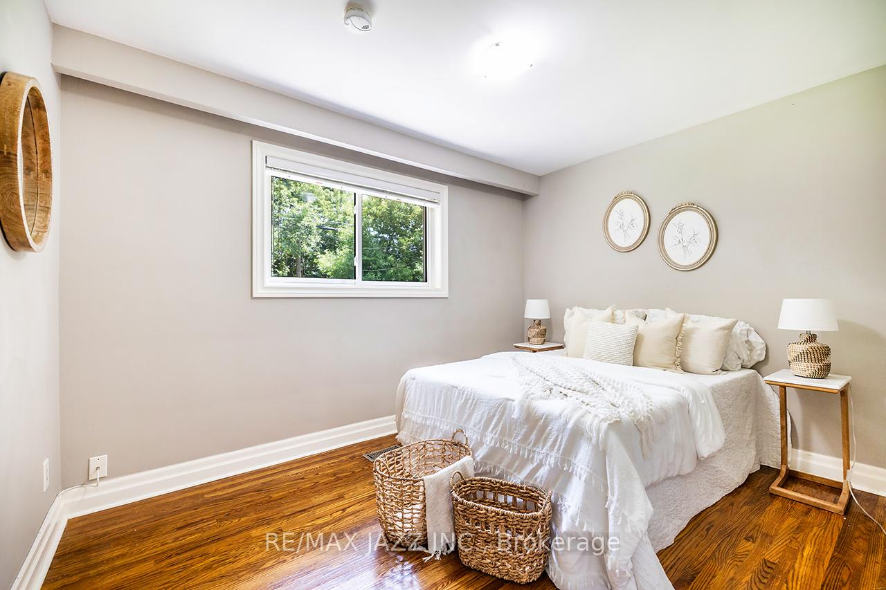 Photo 20 of 145 Lupin Drive, Whitby, Downtown Whitby — HOMEH