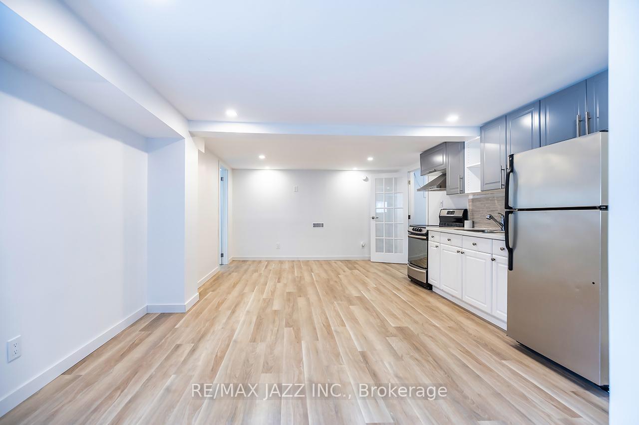 Photo 31 of 145 Lupin Drive, Whitby, Downtown Whitby — HOMEH