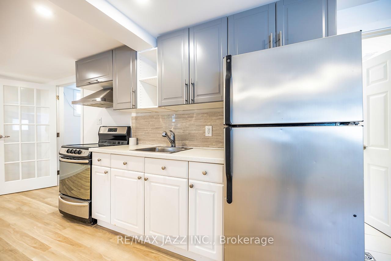 Photo 32 of 145 Lupin Drive, Whitby, Downtown Whitby — HOMEH