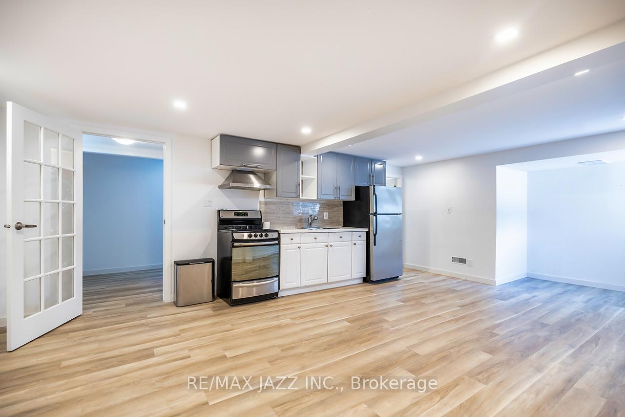 Photo 34 of 145 Lupin Drive, Whitby, Downtown Whitby — HOMEH