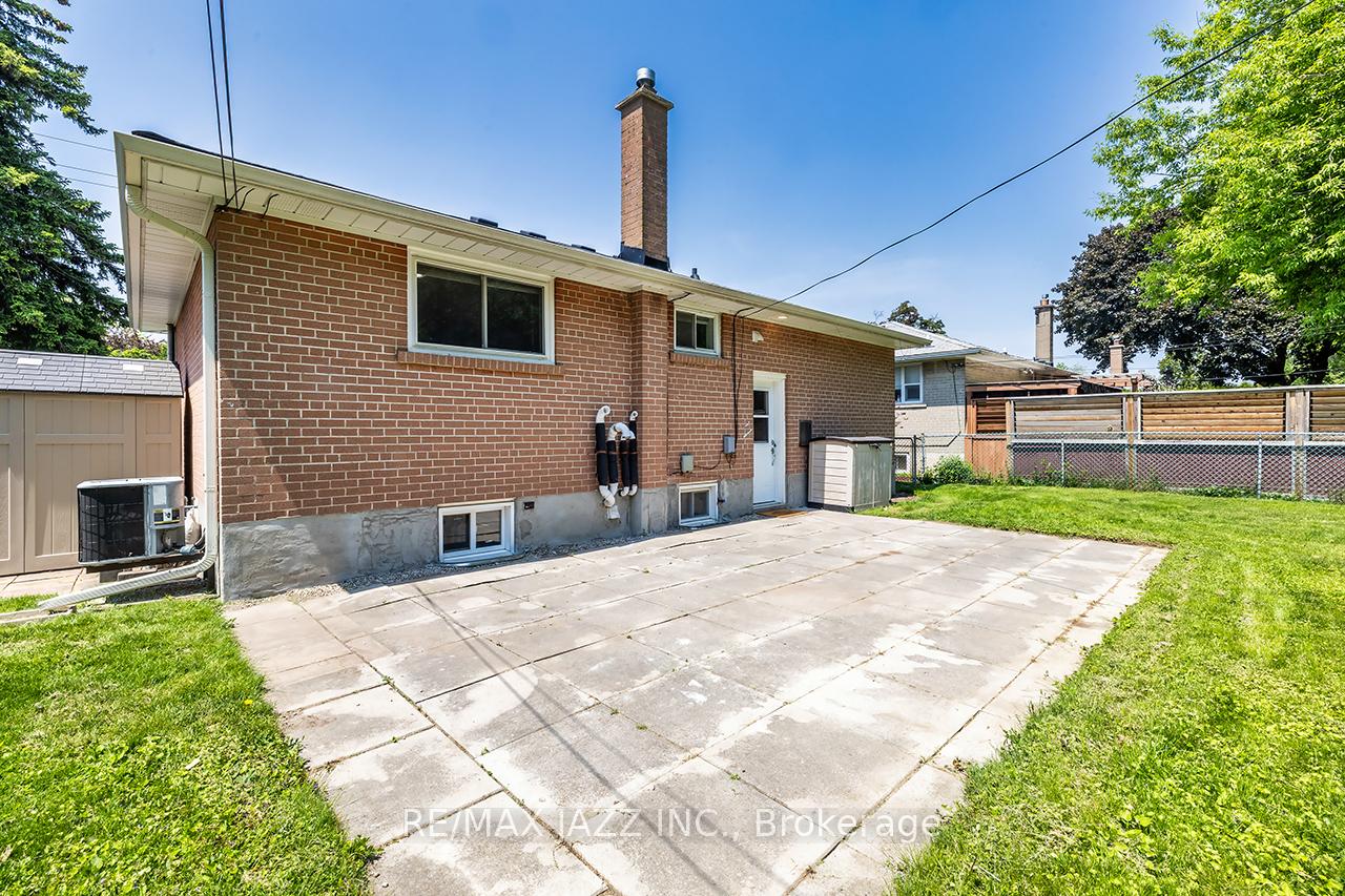 Photo 39 of 145 Lupin Drive, Whitby, Downtown Whitby — HOMEH