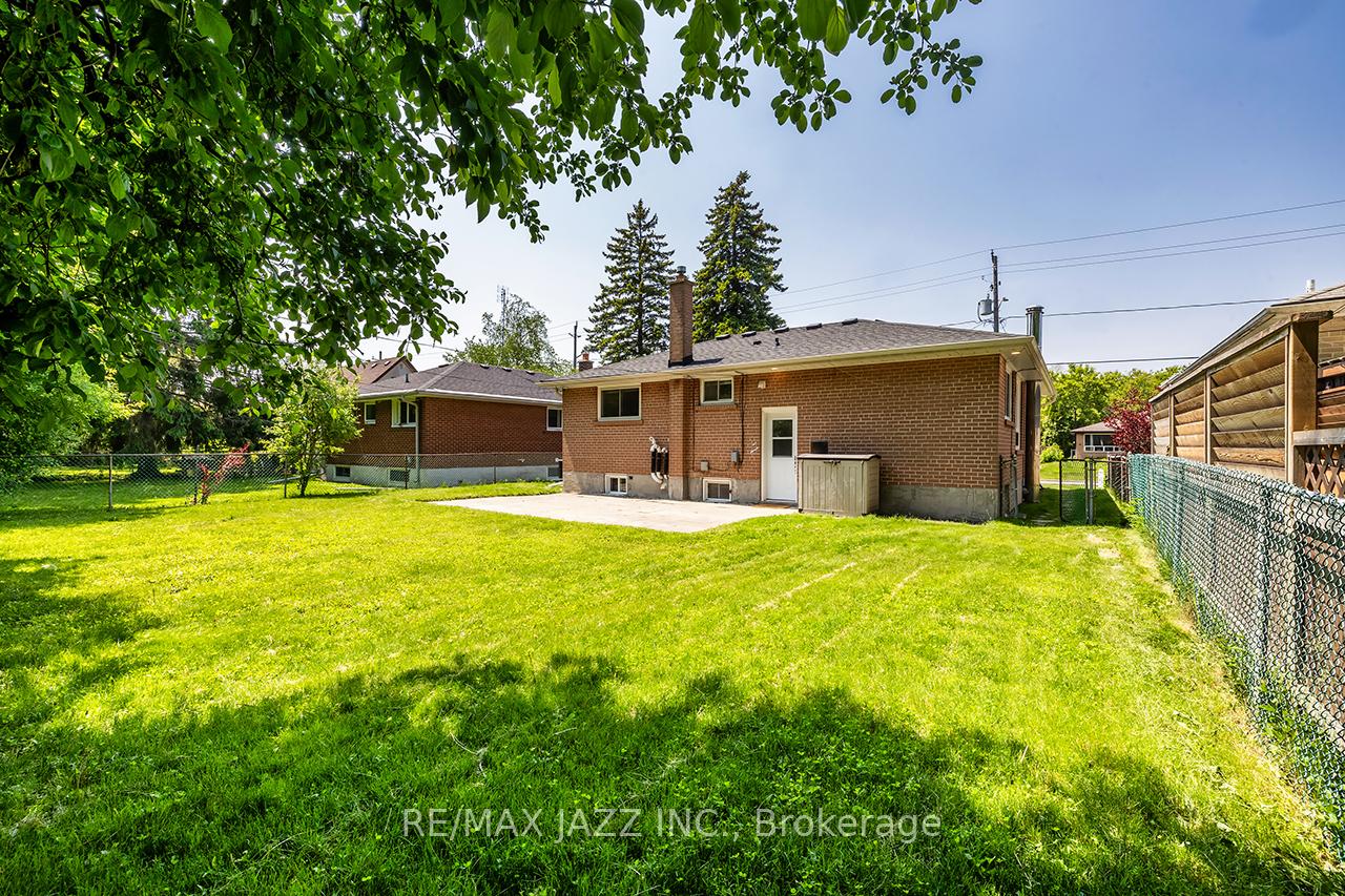 Photo 41 of 145 Lupin Drive, Whitby, Downtown Whitby — HOMEH