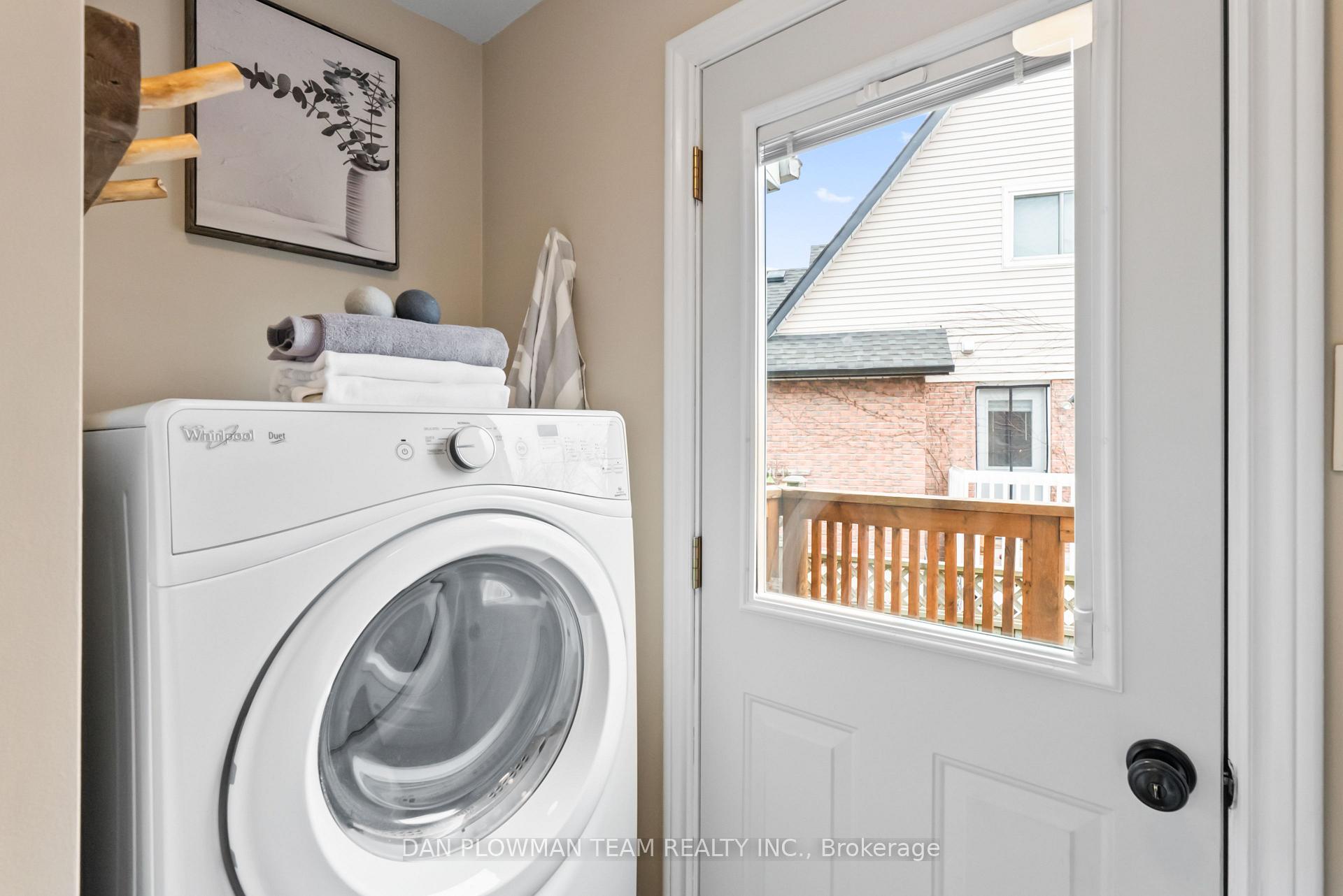 Photo 14 of 16 Greenview Court, Whitby, Blue Grass Meadows — HOMEH