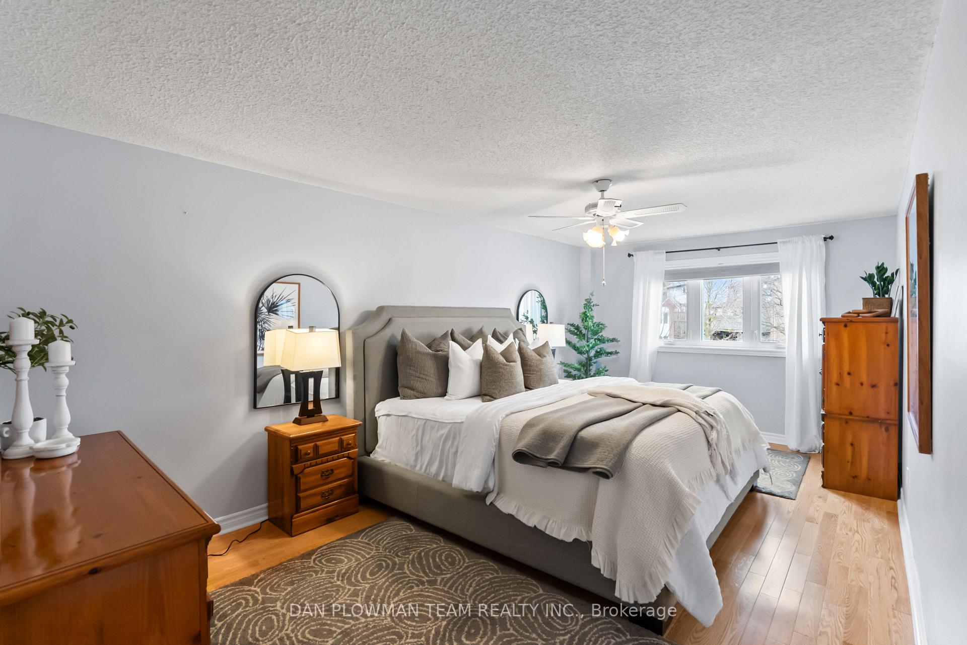 Photo 17 of 16 Greenview Court, Whitby, Blue Grass Meadows — HOMEH