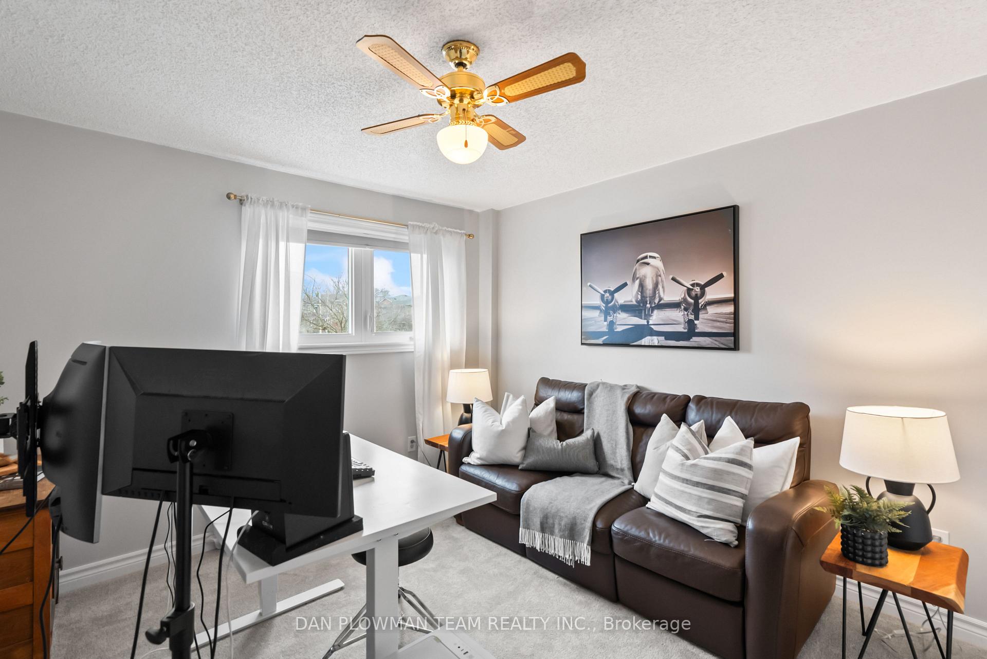 Photo 24 of 16 Greenview Court, Whitby, Blue Grass Meadows — HOMEH