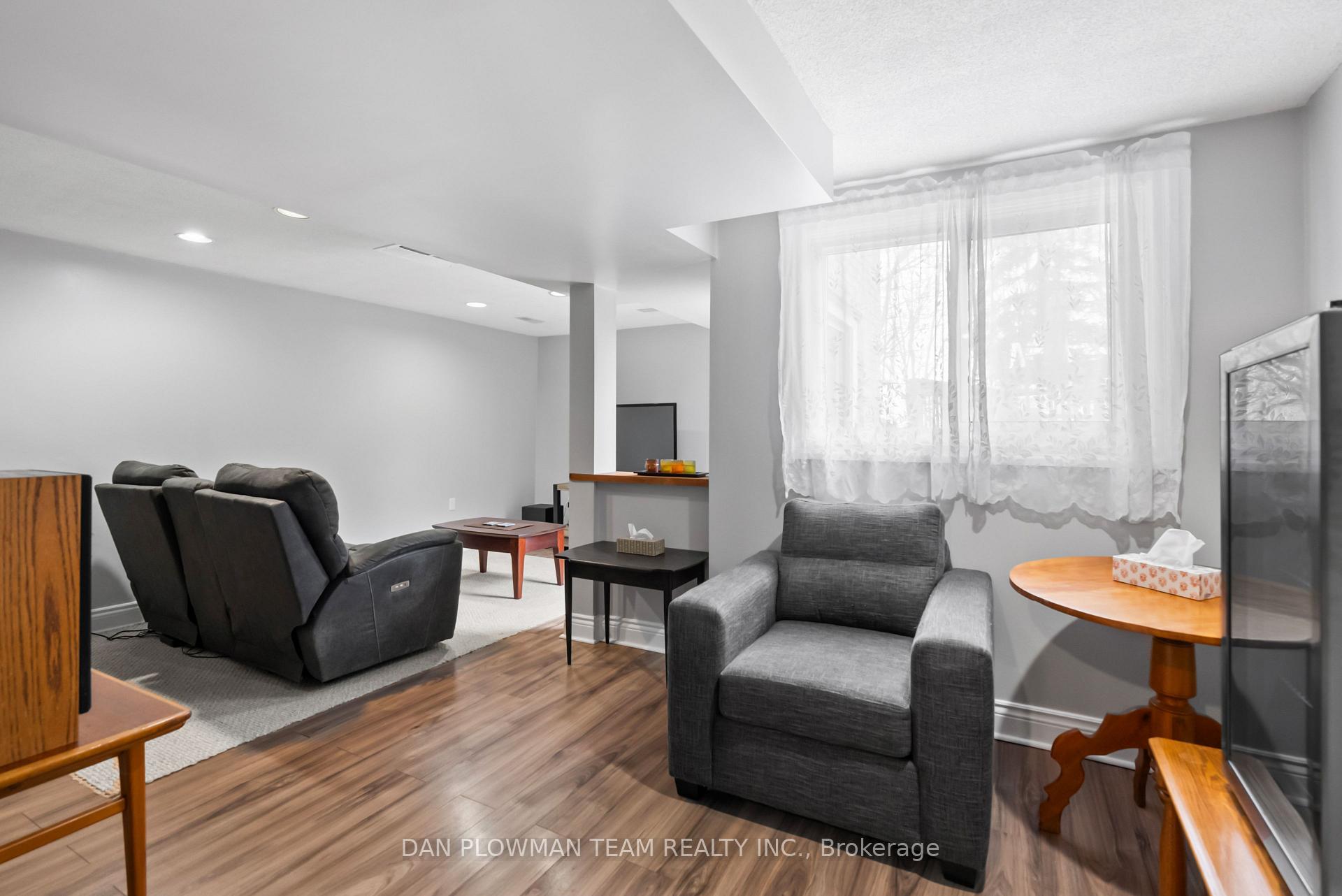 Photo 30 of 16 Greenview Court, Whitby, Blue Grass Meadows — HOMEH