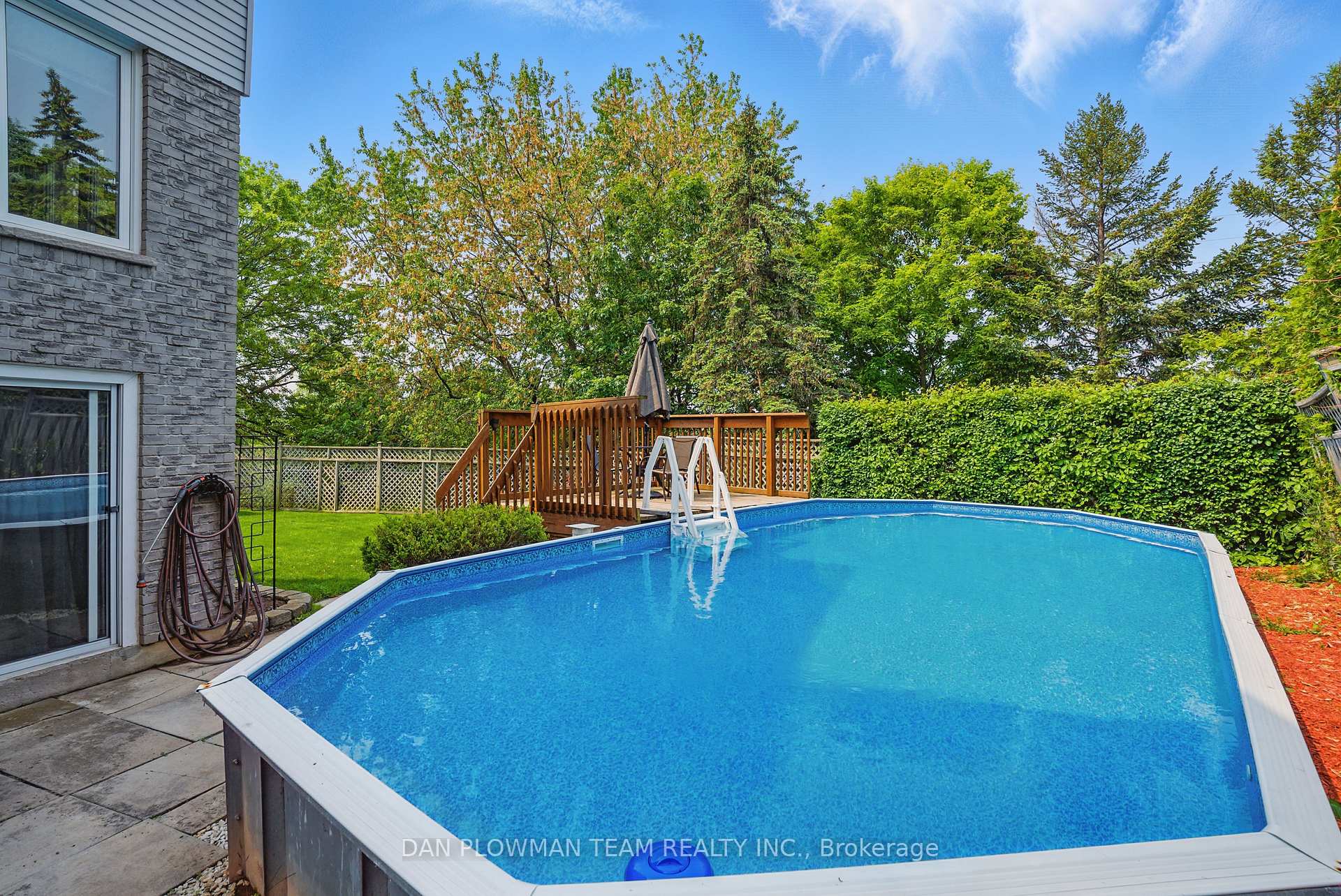Photo 38 of 16 Greenview Court, Whitby, Blue Grass Meadows — HOMEH