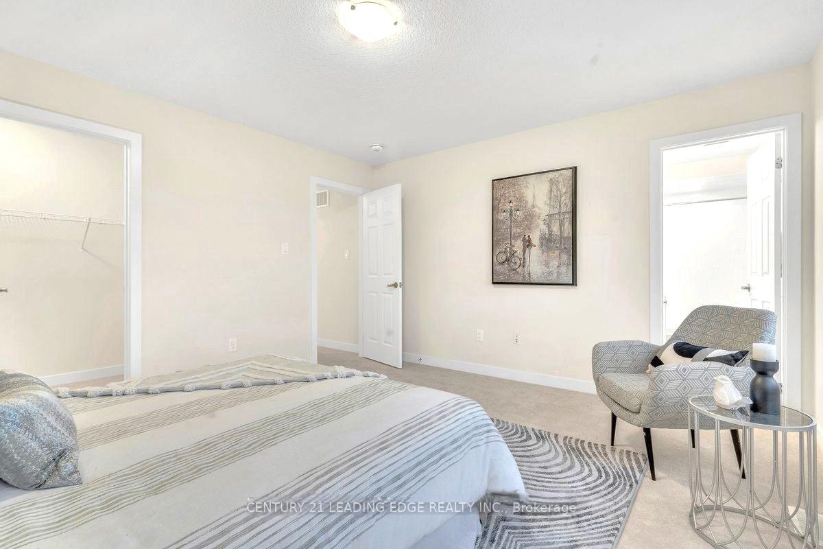 Photo 13 of 46 Aviron Crescent, Welland, Dain City — HOMEH