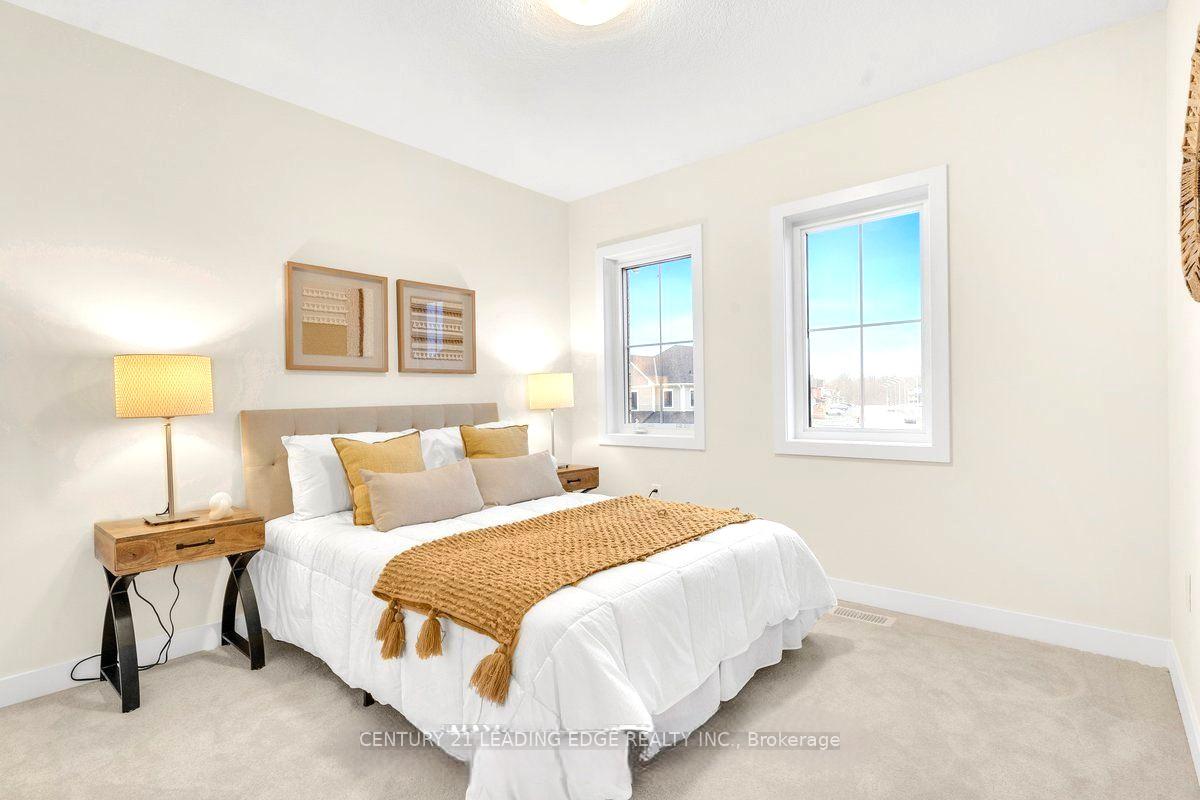 Photo 19 of 46 Aviron Crescent, Welland, Dain City — HOMEH