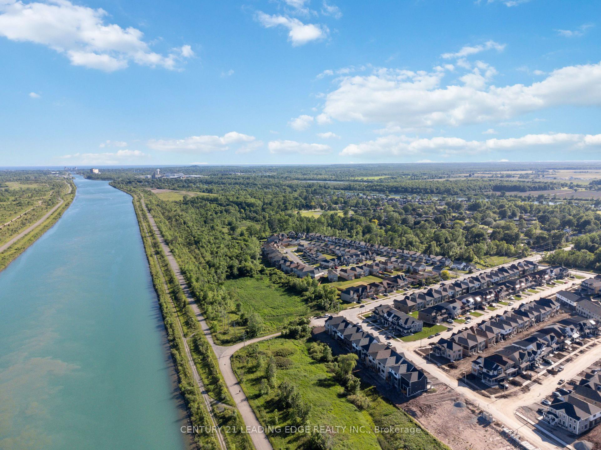 Photo 33 of 46 Aviron Crescent, Welland, Dain City — HOMEH