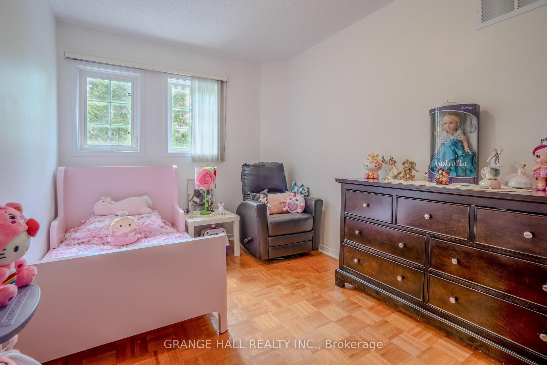 Photo 12 of 102 Venice Gate Drive, Vaughan, Vellore Village — HOMEH