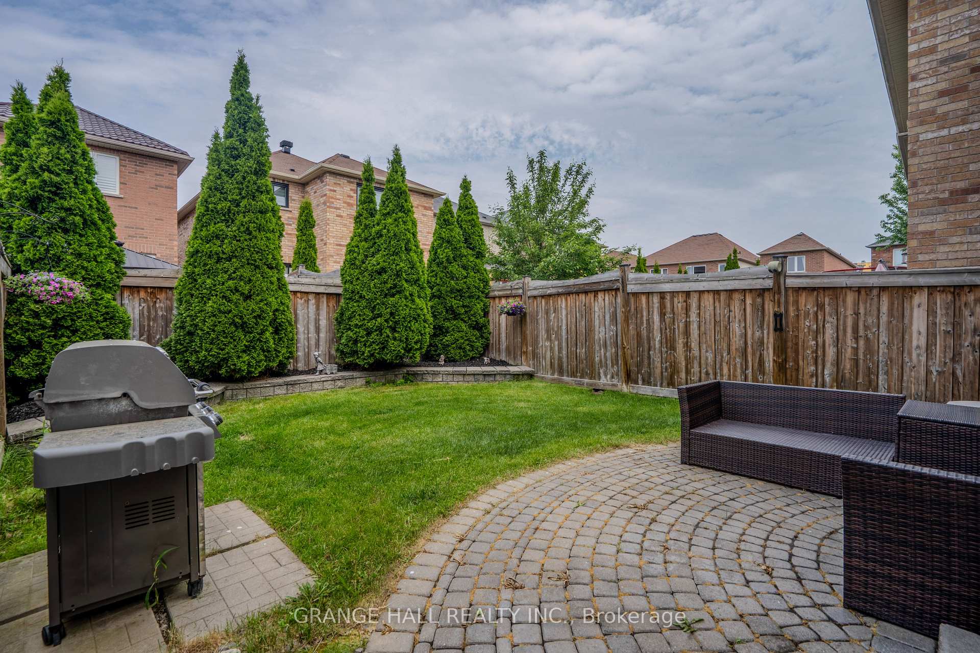 Photo 25 of 102 Venice Gate Drive, Vaughan, Vellore Village — HOMEH