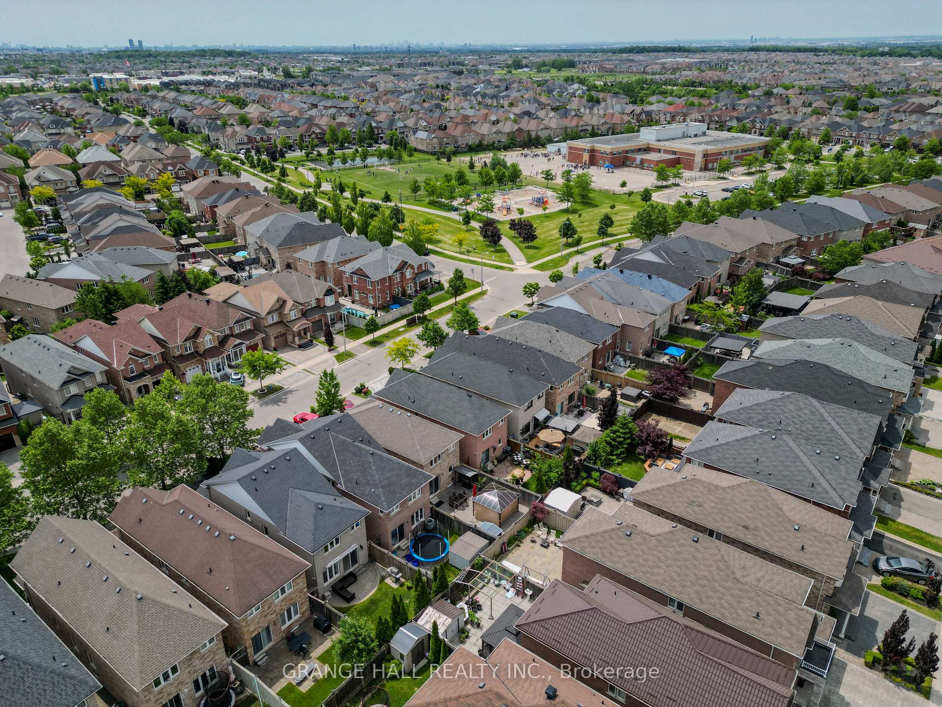 Photo 29 of 102 Venice Gate Drive, Vaughan, Vellore Village — HOMEH