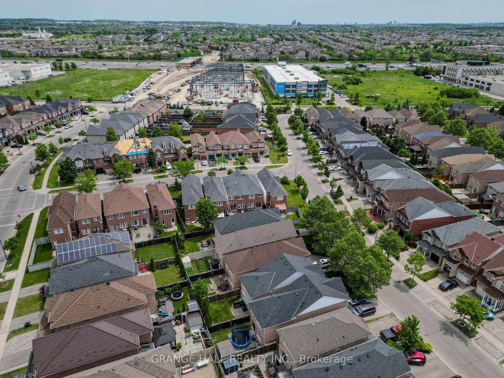 Photo 31 of 102 Venice Gate Drive, Vaughan, Vellore Village — HOMEH