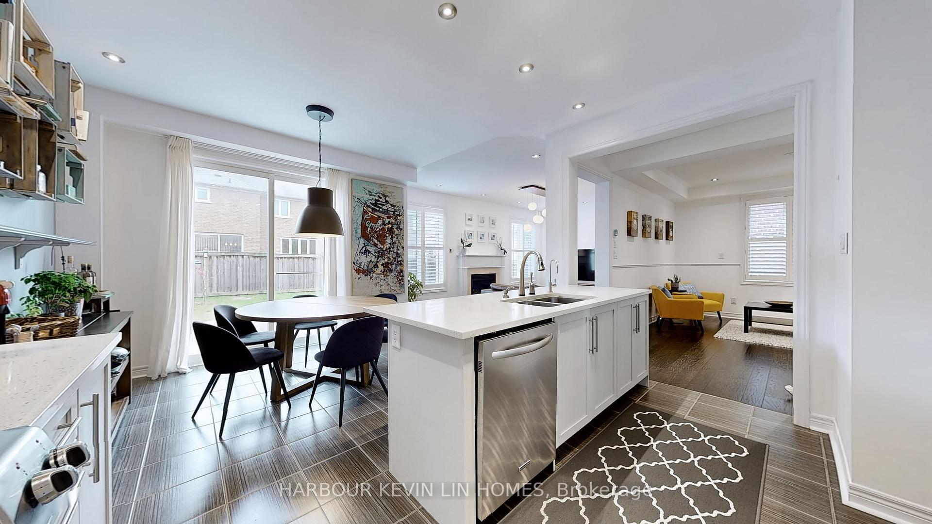 Photo 14 of 21 Freesia Road, Markham, Victoria Manor-Jennings Gate — HOMEH