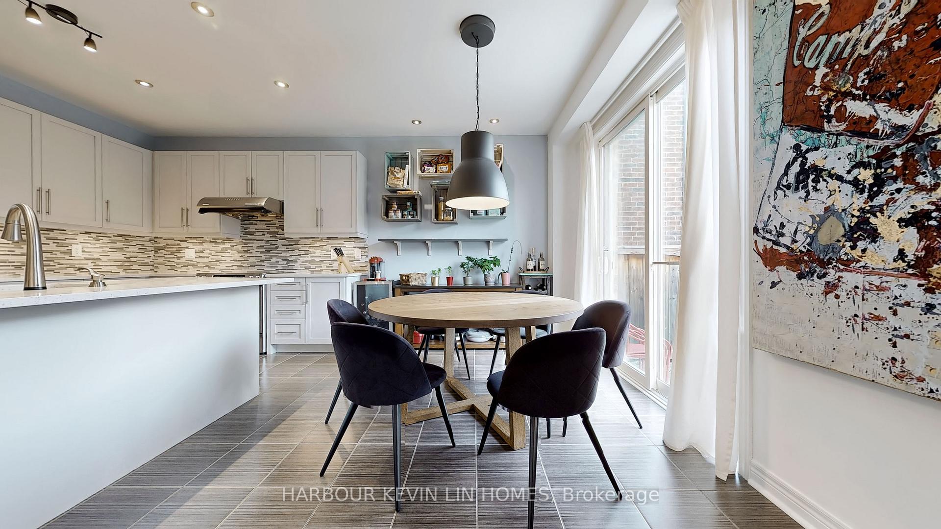 Photo 16 of 21 Freesia Road, Markham, Victoria Manor-Jennings Gate — HOMEH