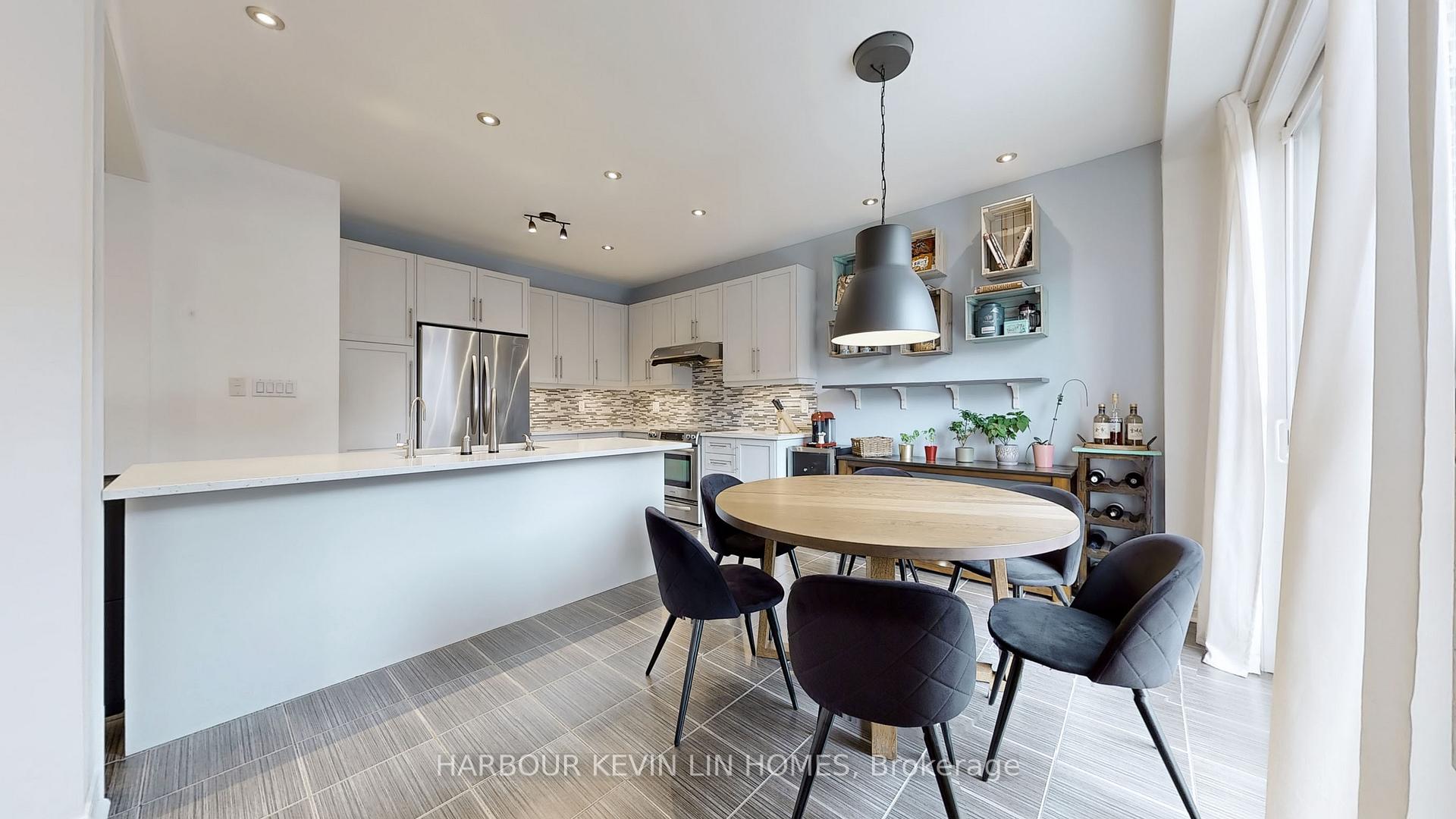 Photo 17 of 21 Freesia Road, Markham, Victoria Manor-Jennings Gate — HOMEH