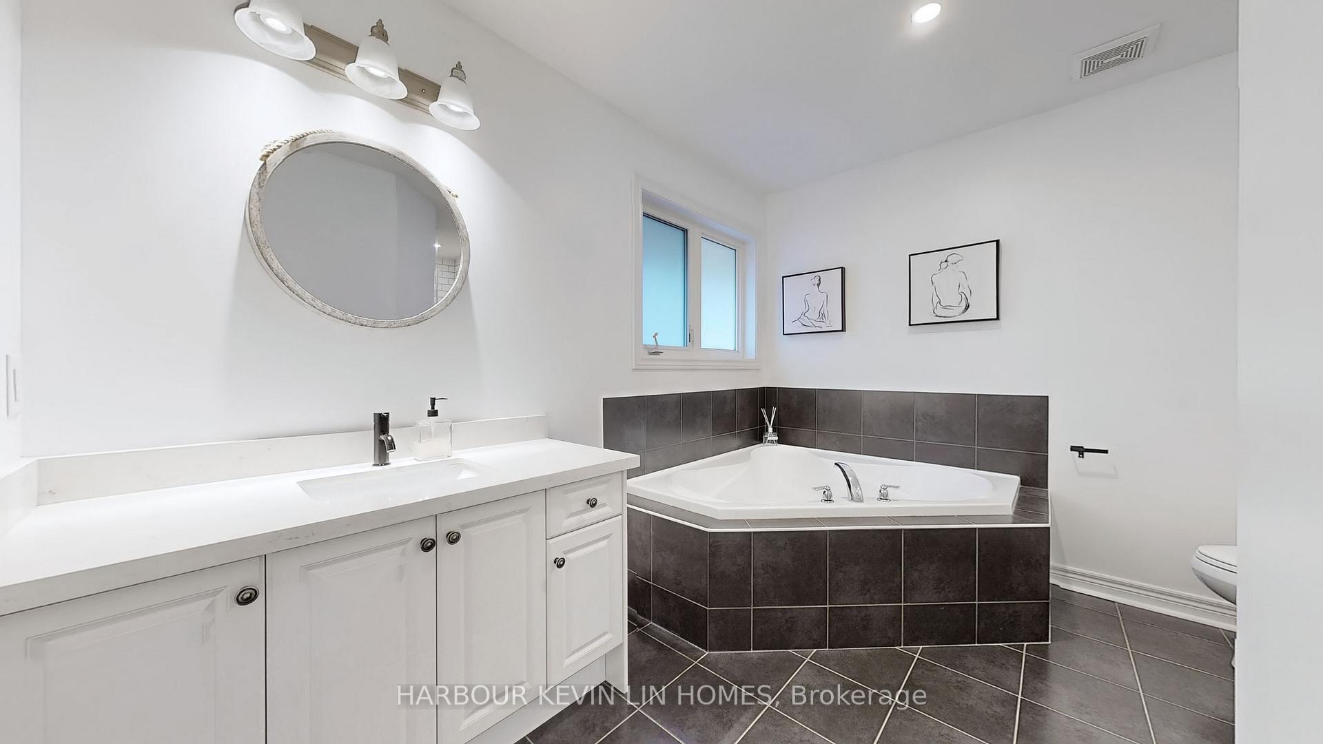 Photo 24 of 21 Freesia Road, Markham, Victoria Manor-Jennings Gate — HOMEH