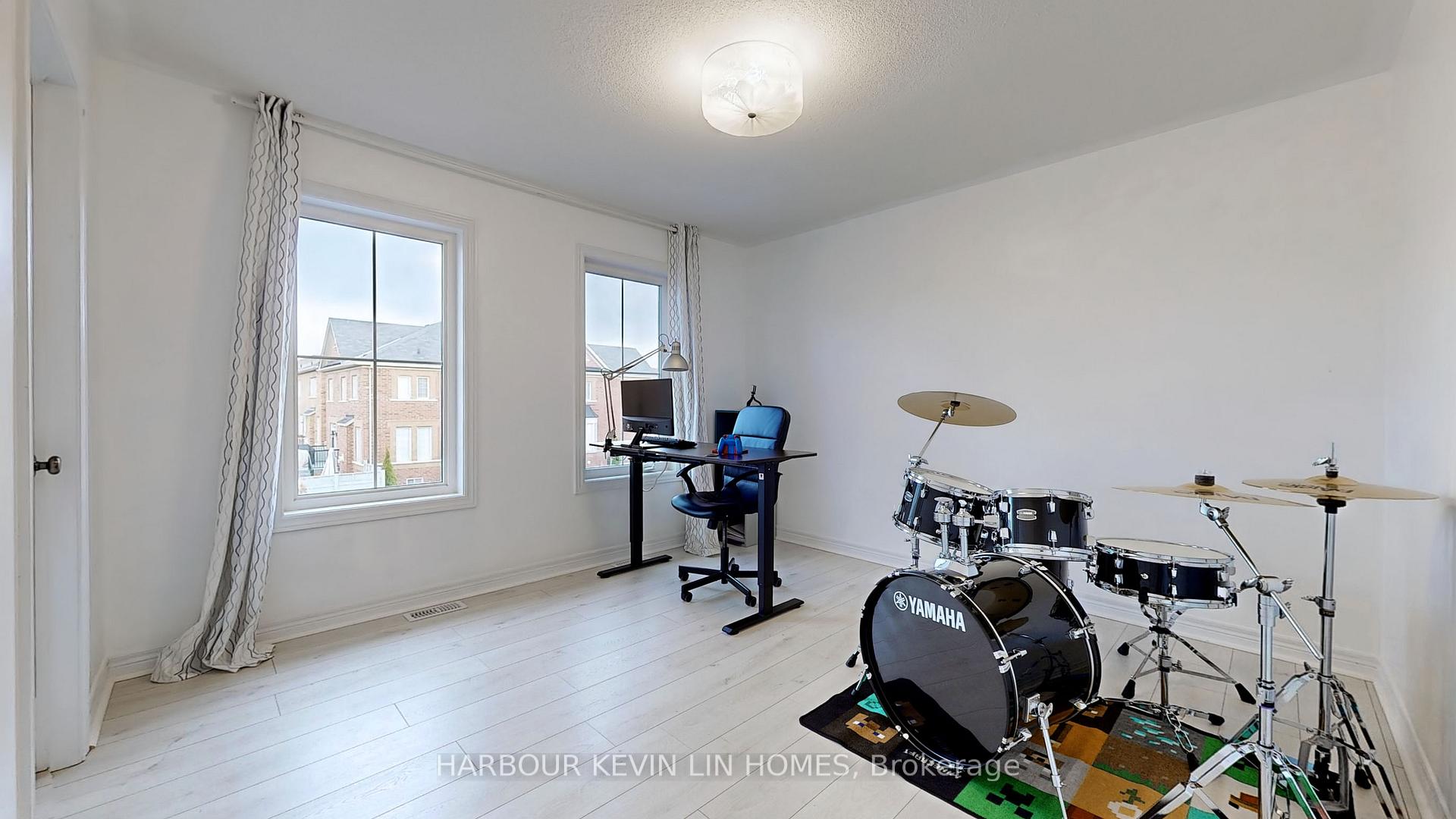 Photo 30 of 21 Freesia Road, Markham, Victoria Manor-Jennings Gate — HOMEH