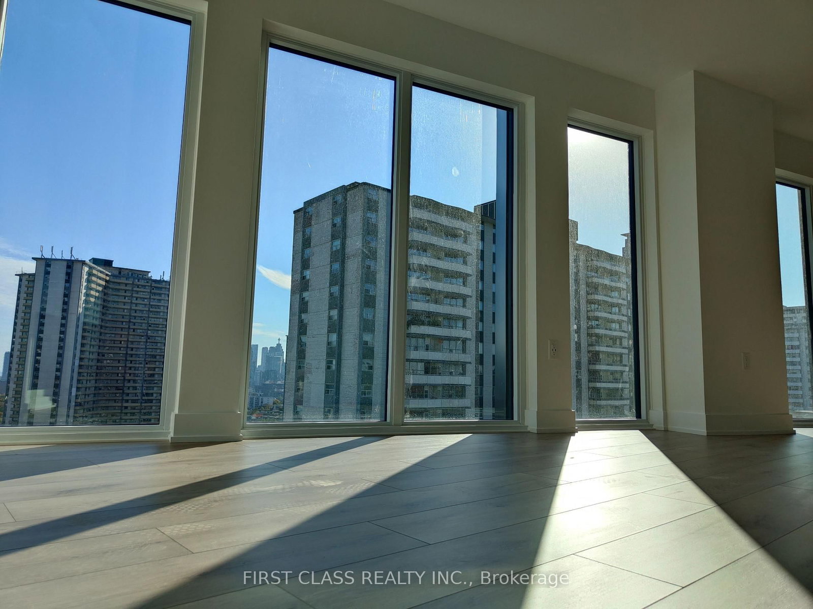 Photo 9 of Unit 1507, 575 Bloor St E, Toronto, North St. James Town — HOMEH