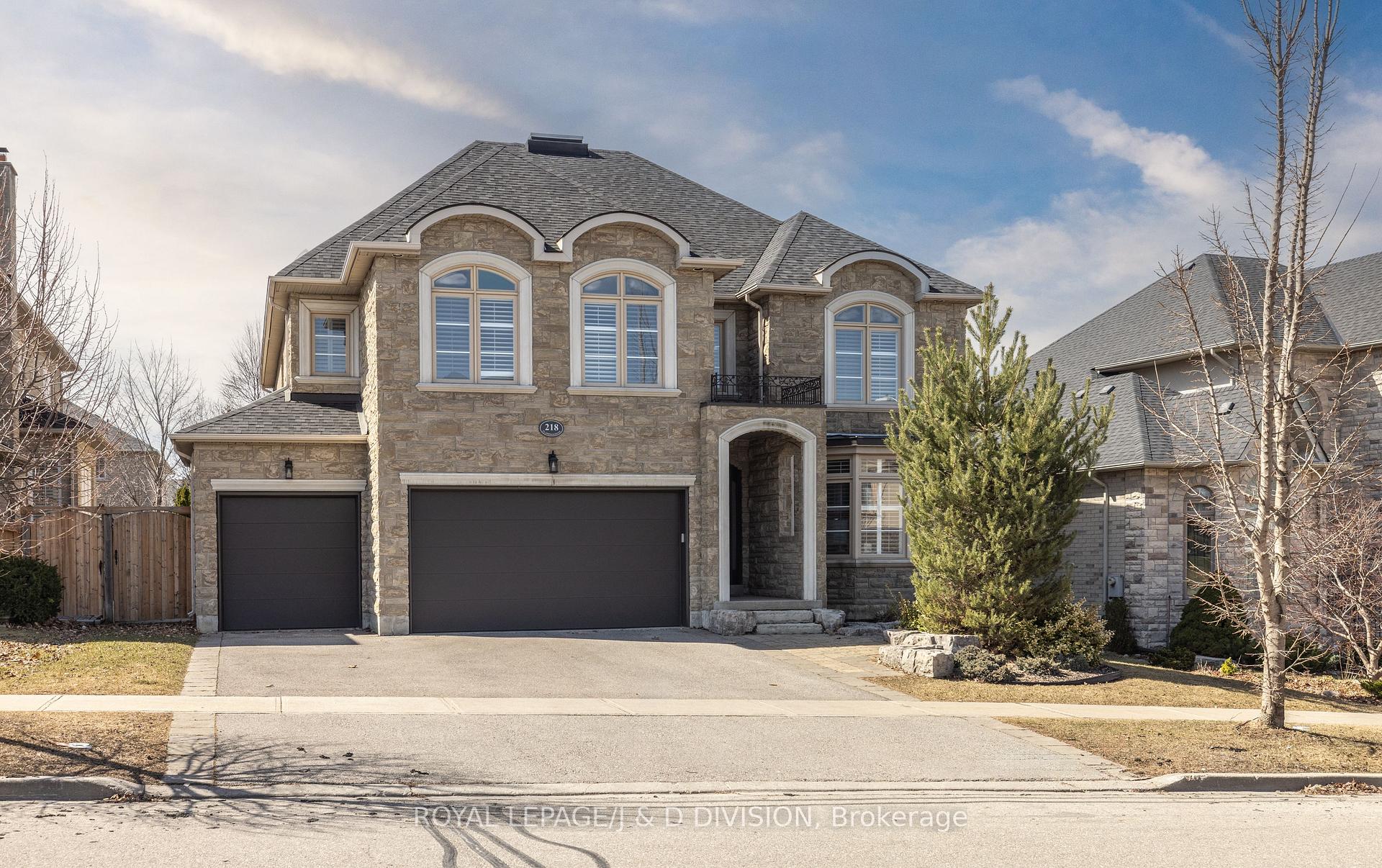 Photo 1 of 218 Flamingo Road, Vaughan, Uplands — HOMEH