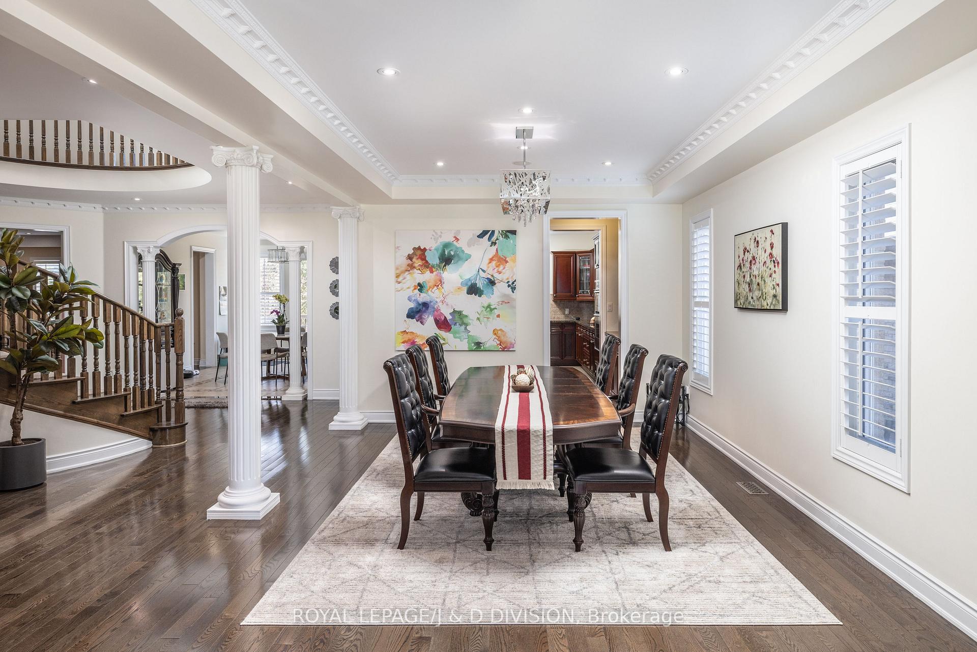 Photo 3 of 218 Flamingo Road, Vaughan, Uplands — HOMEH