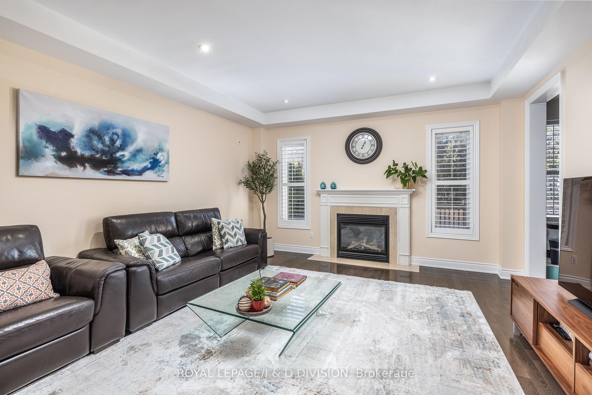 Photo 11 of 218 Flamingo Road, Vaughan, Uplands — HOMEH