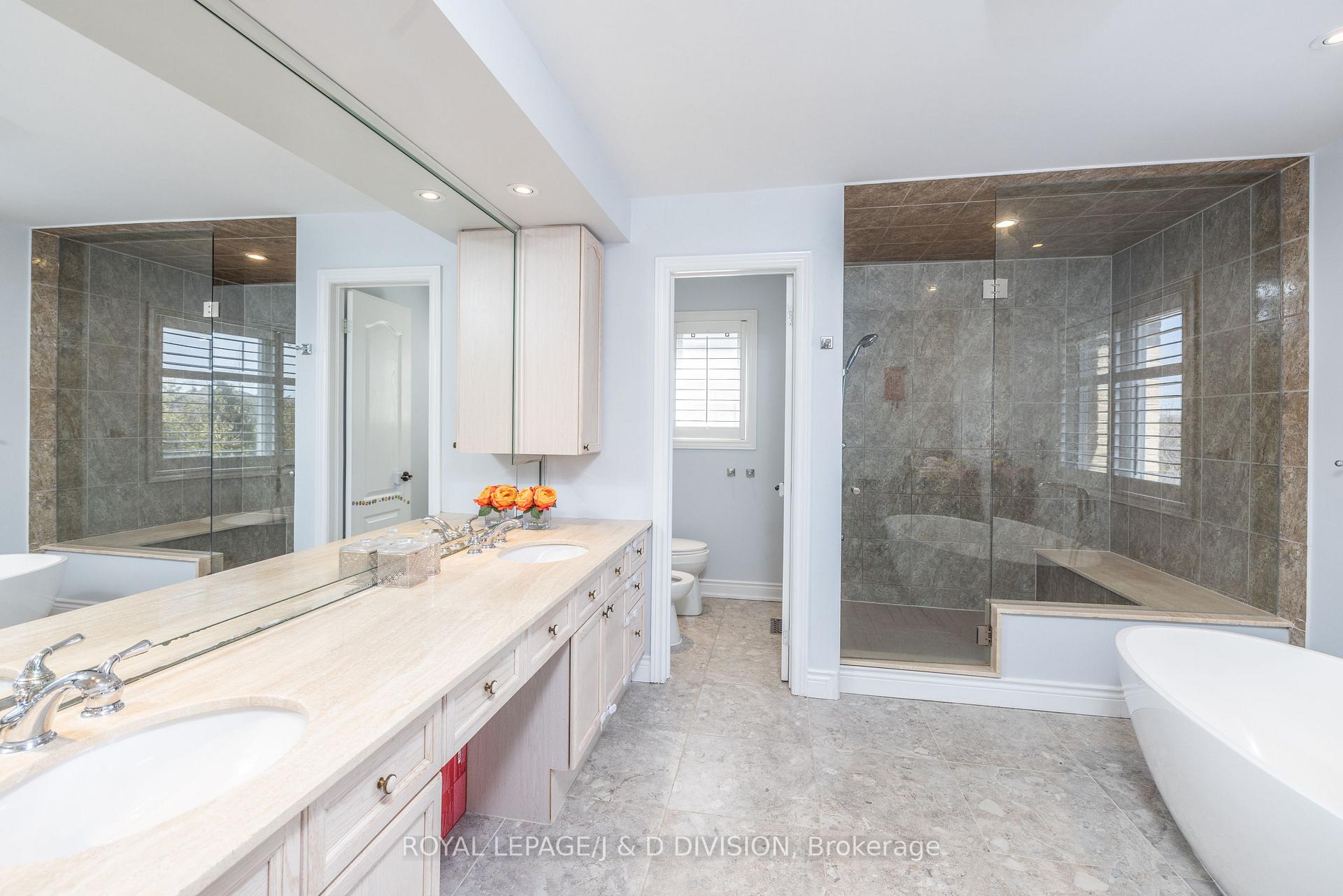 Photo 17 of 218 Flamingo Road, Vaughan, Uplands — HOMEH