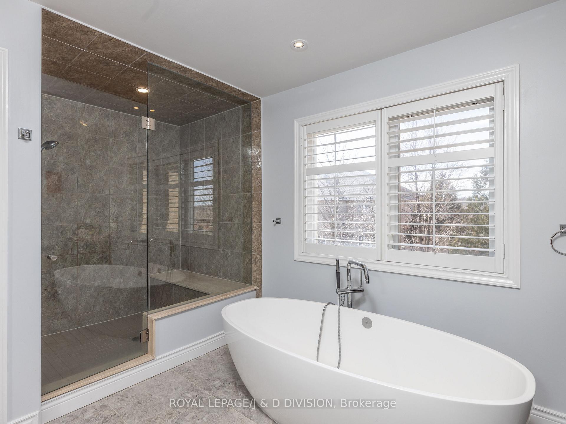Photo 18 of 218 Flamingo Road, Vaughan, Uplands — HOMEH