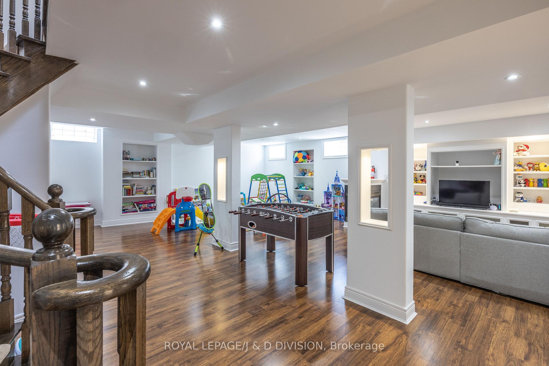 Photo 28 of 218 Flamingo Road, Vaughan, Uplands — HOMEH
