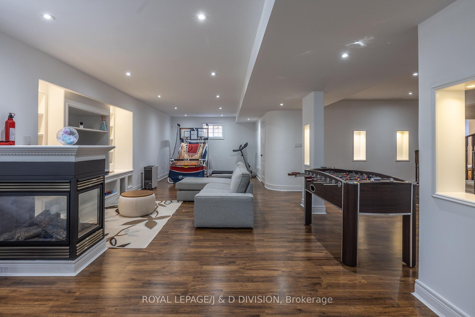 Photo 32 of 218 Flamingo Road, Vaughan, Uplands — HOMEH