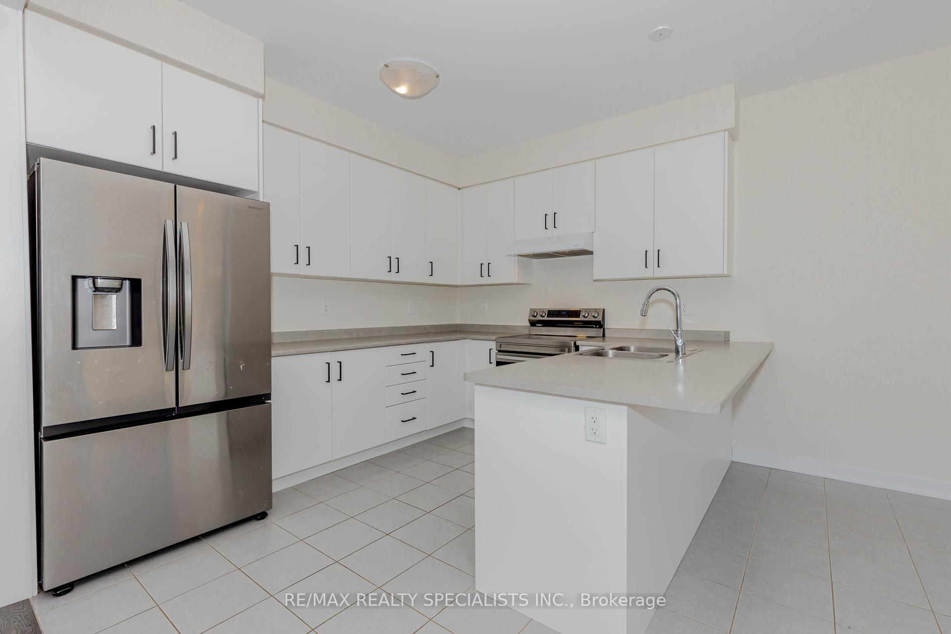 Photo 9 of 8 Stern Drive, Welland, Dain City — HOMEH
