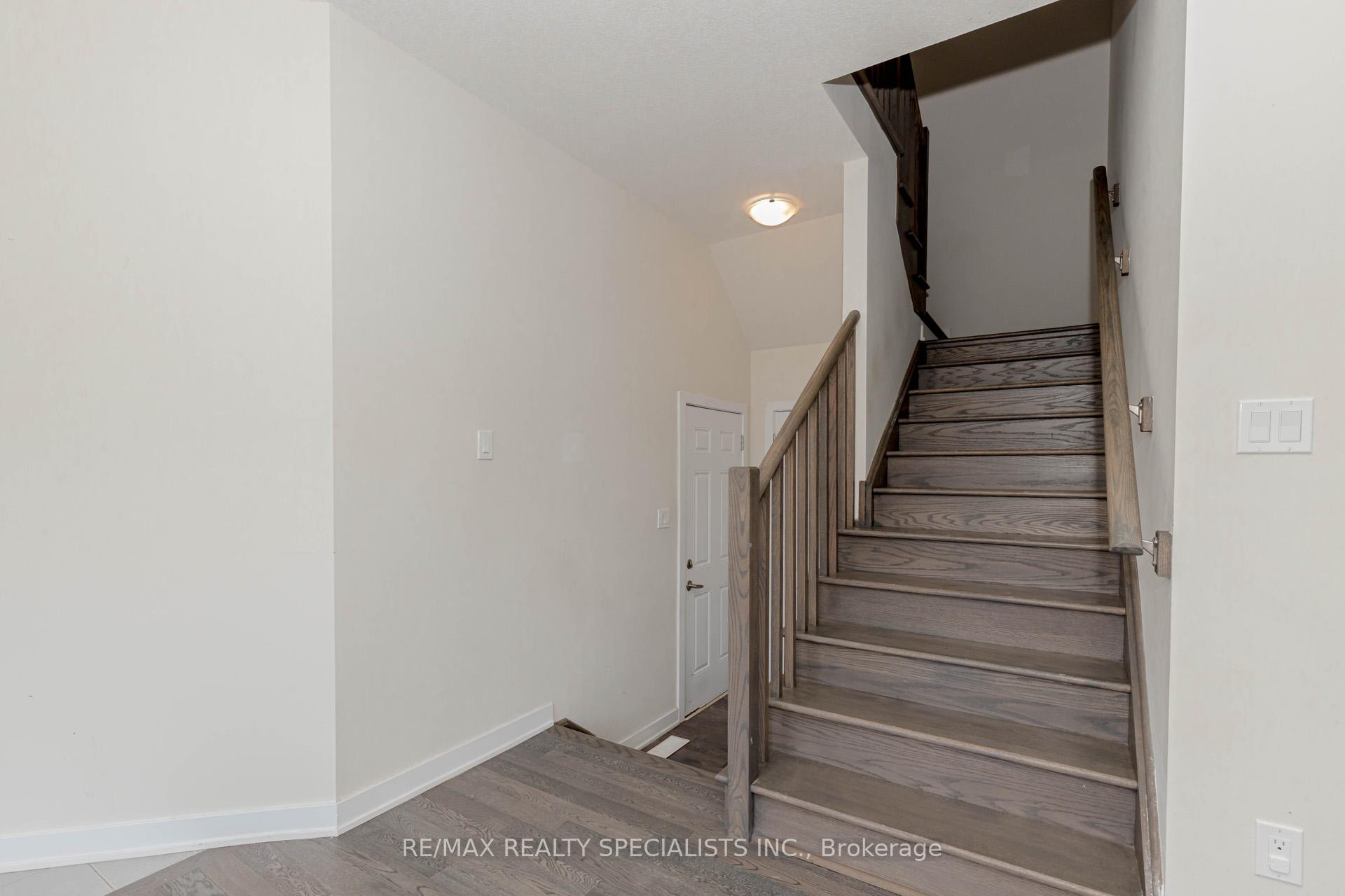Photo 14 of 8 Stern Drive, Welland, Dain City — HOMEH