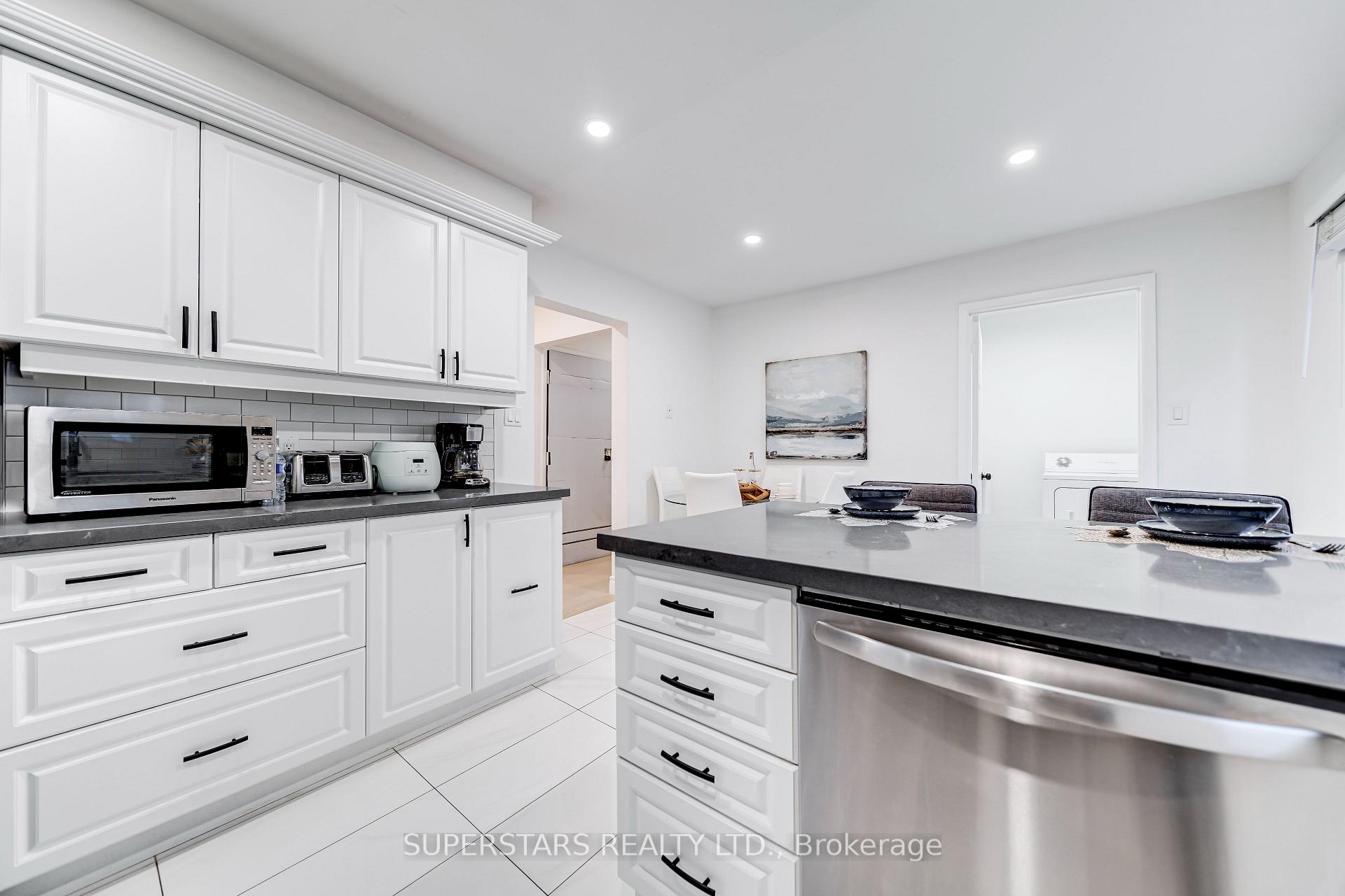 Photo 11 of 42 Wickham Court, Markham, Milliken Mills East — HOMEH