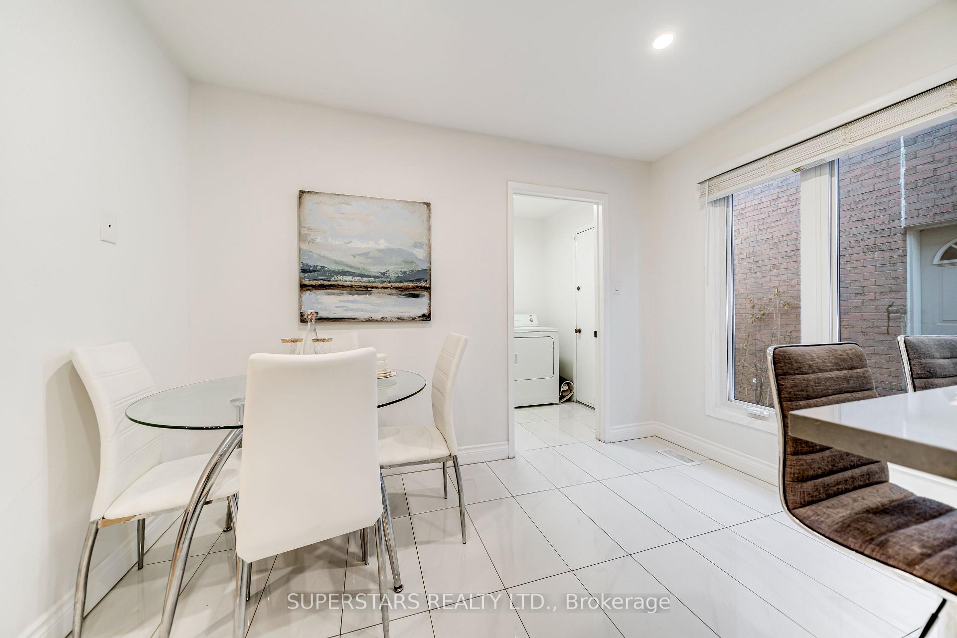 Photo 13 of 42 Wickham Court, Markham, Milliken Mills East — HOMEH
