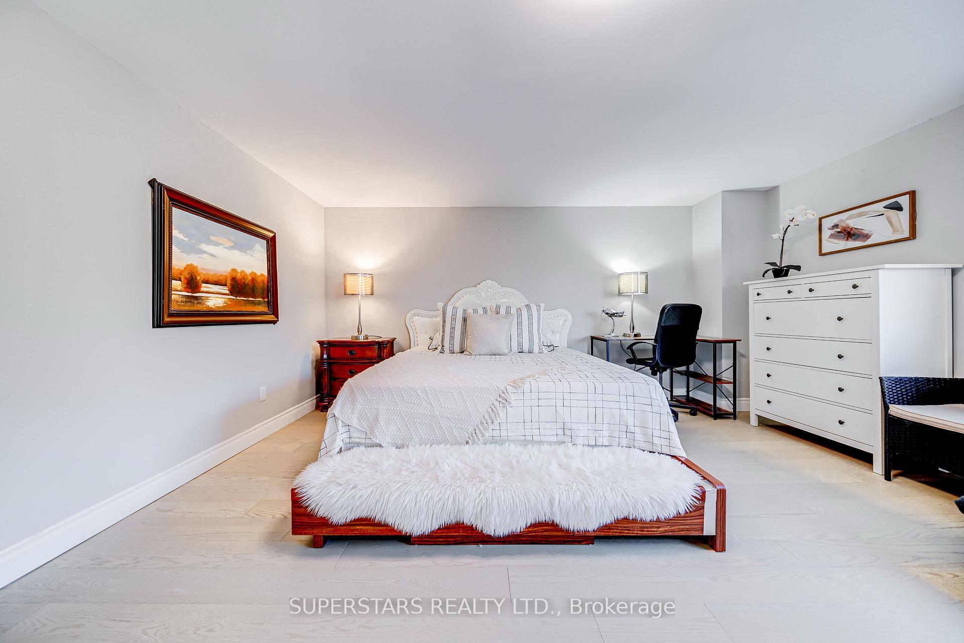 Photo 17 of 42 Wickham Court, Markham, Milliken Mills East — HOMEH