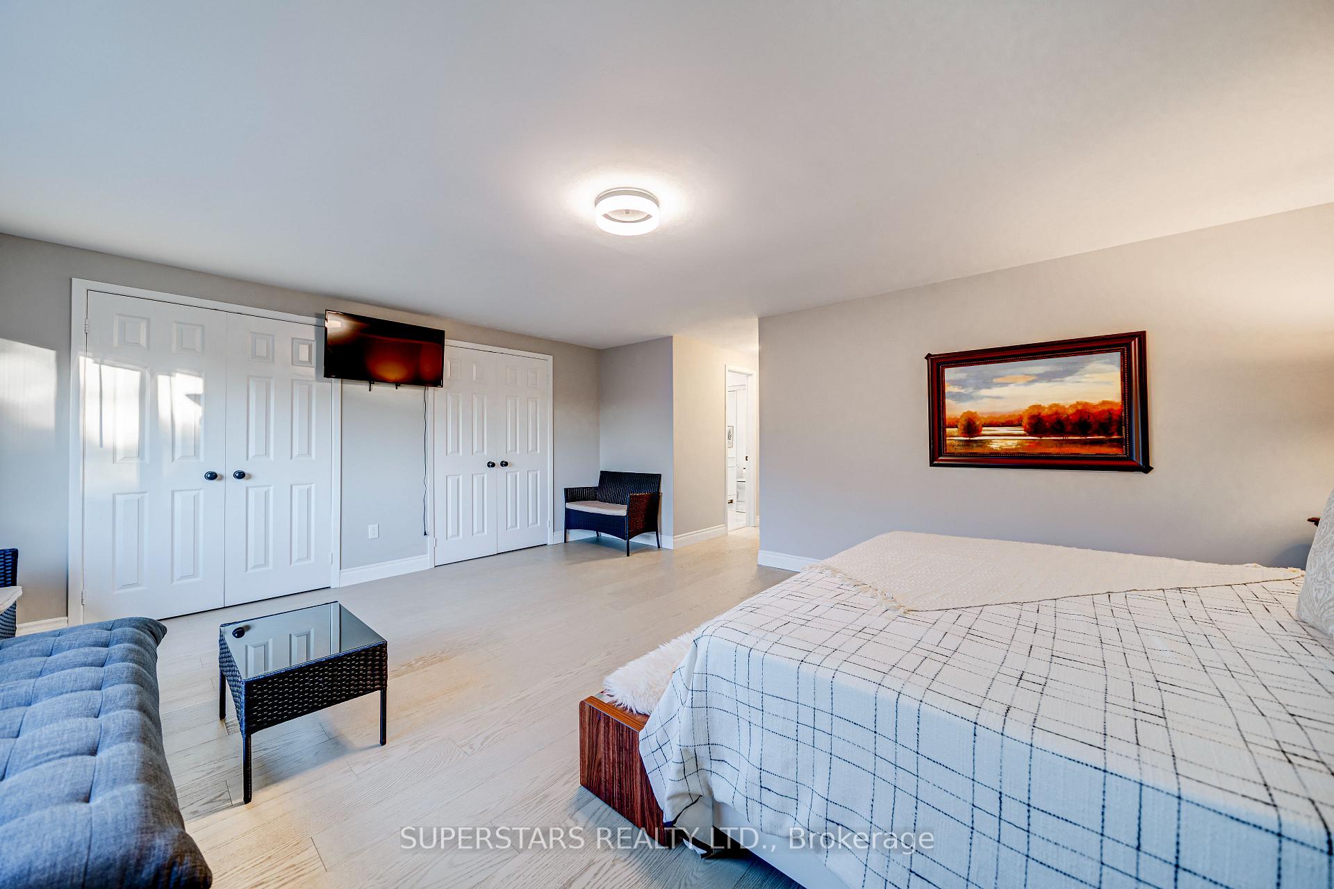Photo 19 of 42 Wickham Court, Markham, Milliken Mills East — HOMEH