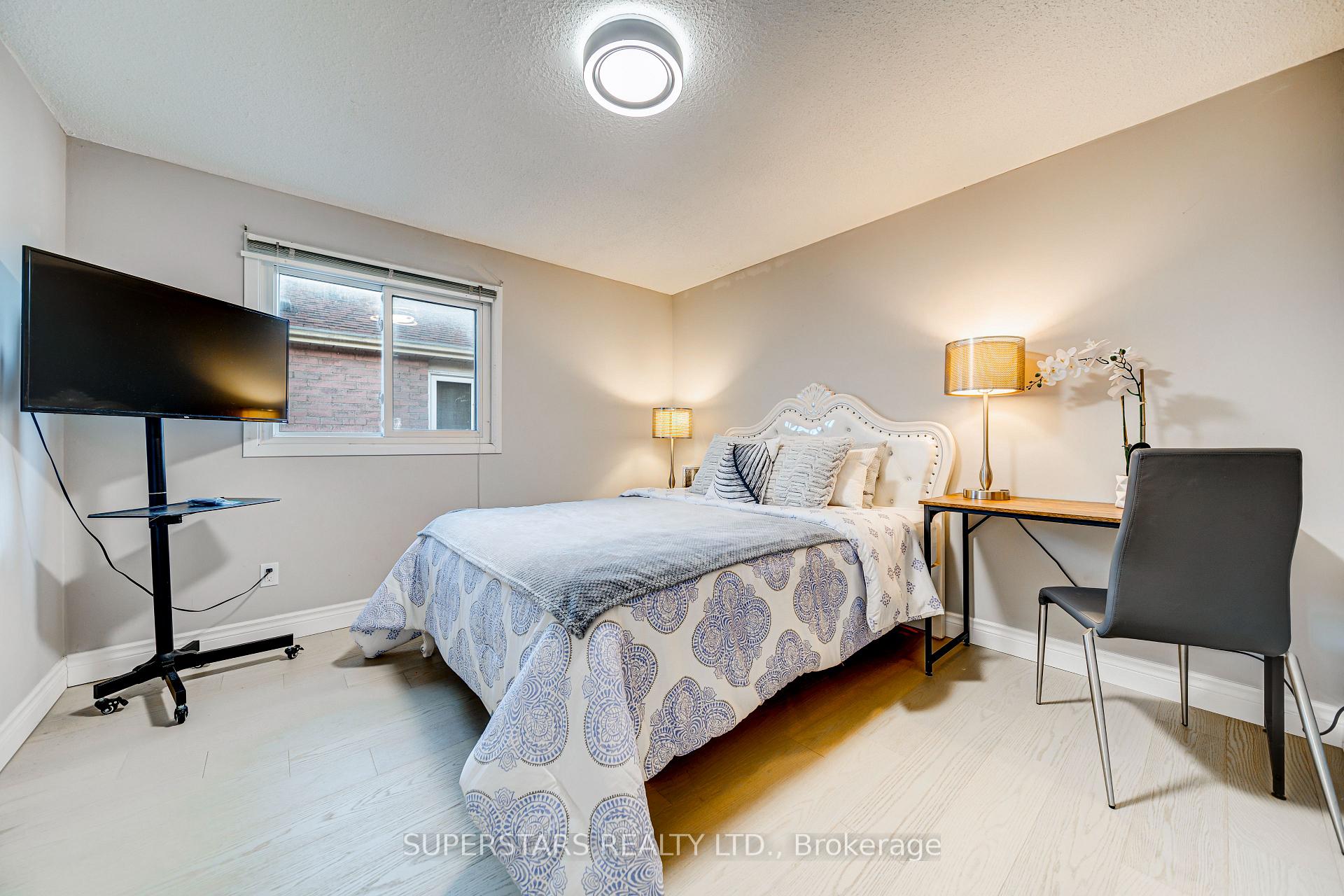 Photo 21 of 42 Wickham Court, Markham, Milliken Mills East — HOMEH