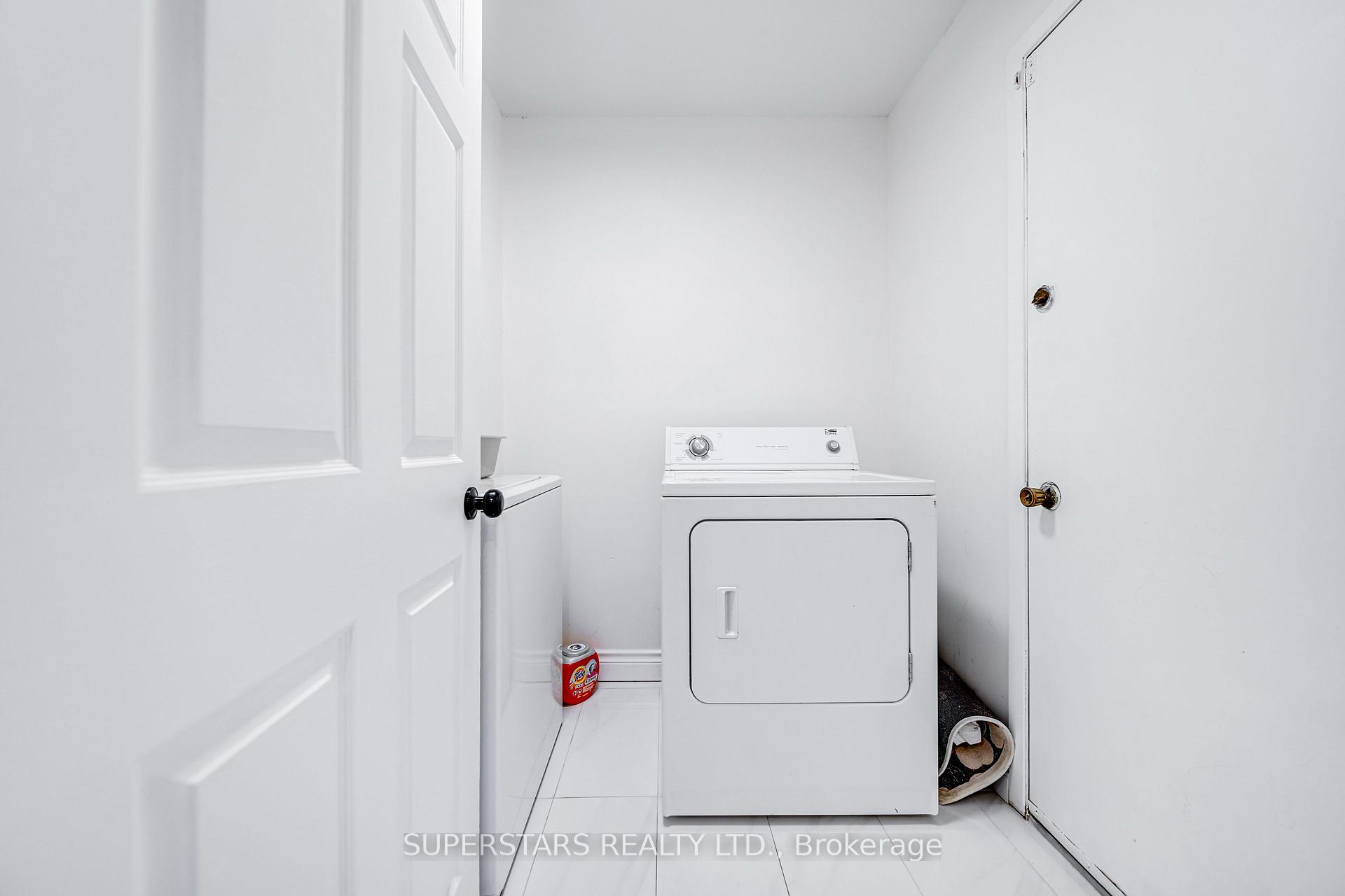 Photo 27 of 42 Wickham Court, Markham, Milliken Mills East — HOMEH