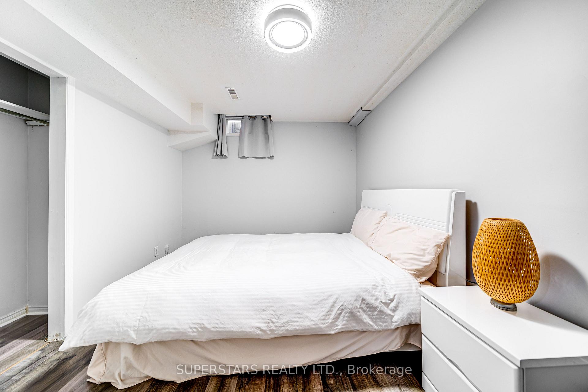 Photo 32 of 42 Wickham Court, Markham, Milliken Mills East — HOMEH
