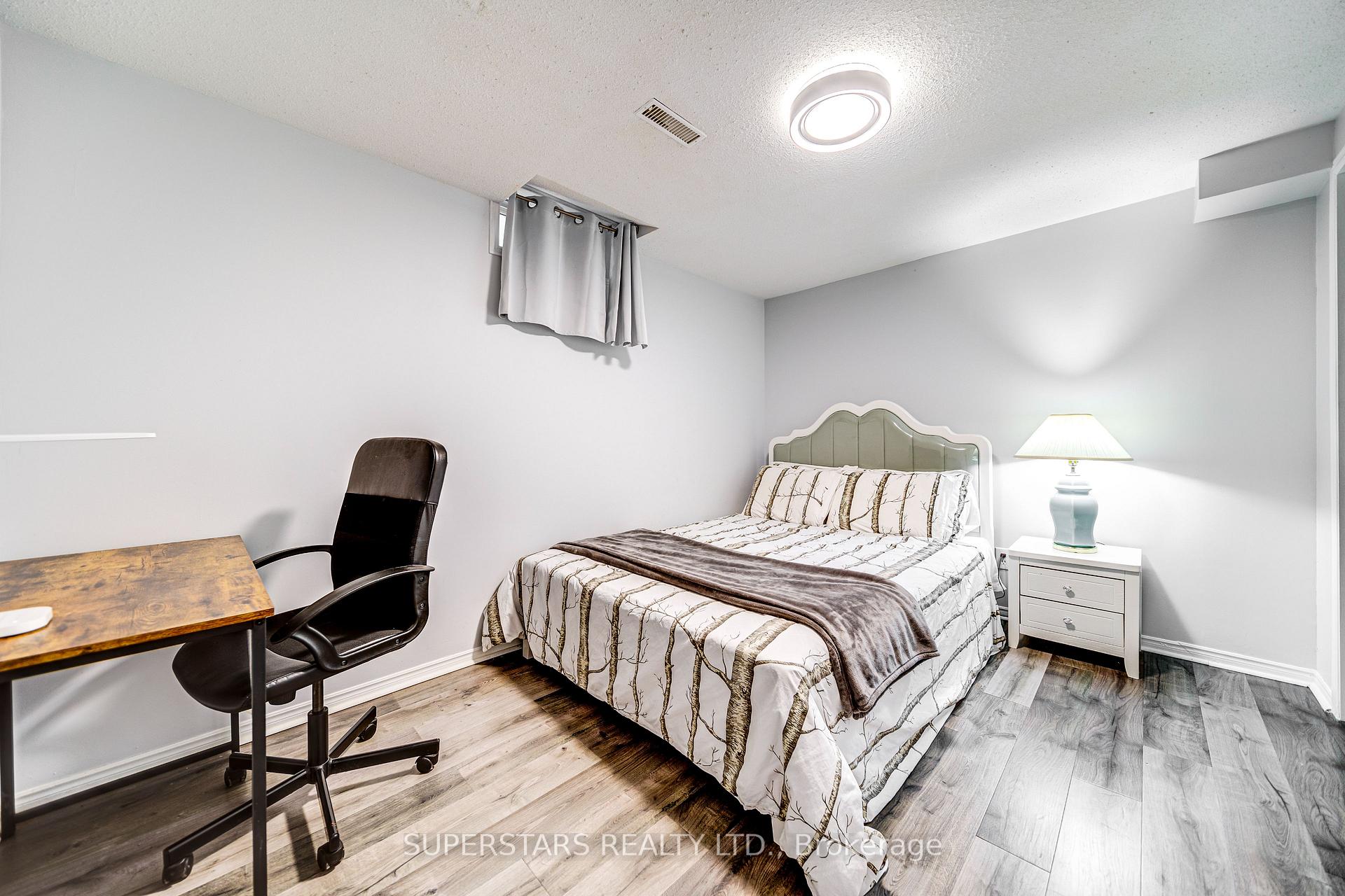 Photo 33 of 42 Wickham Court, Markham, Milliken Mills East — HOMEH