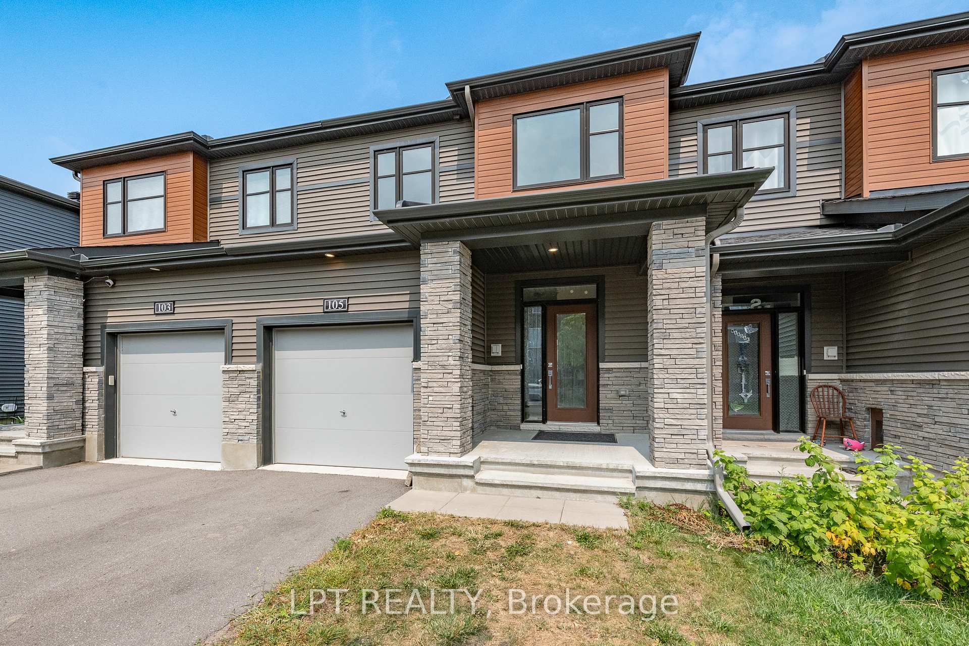 Photo 14 of 105 Teelin Circle, Ottawa, Barrhaven - Half Moon Bay — HOMEH