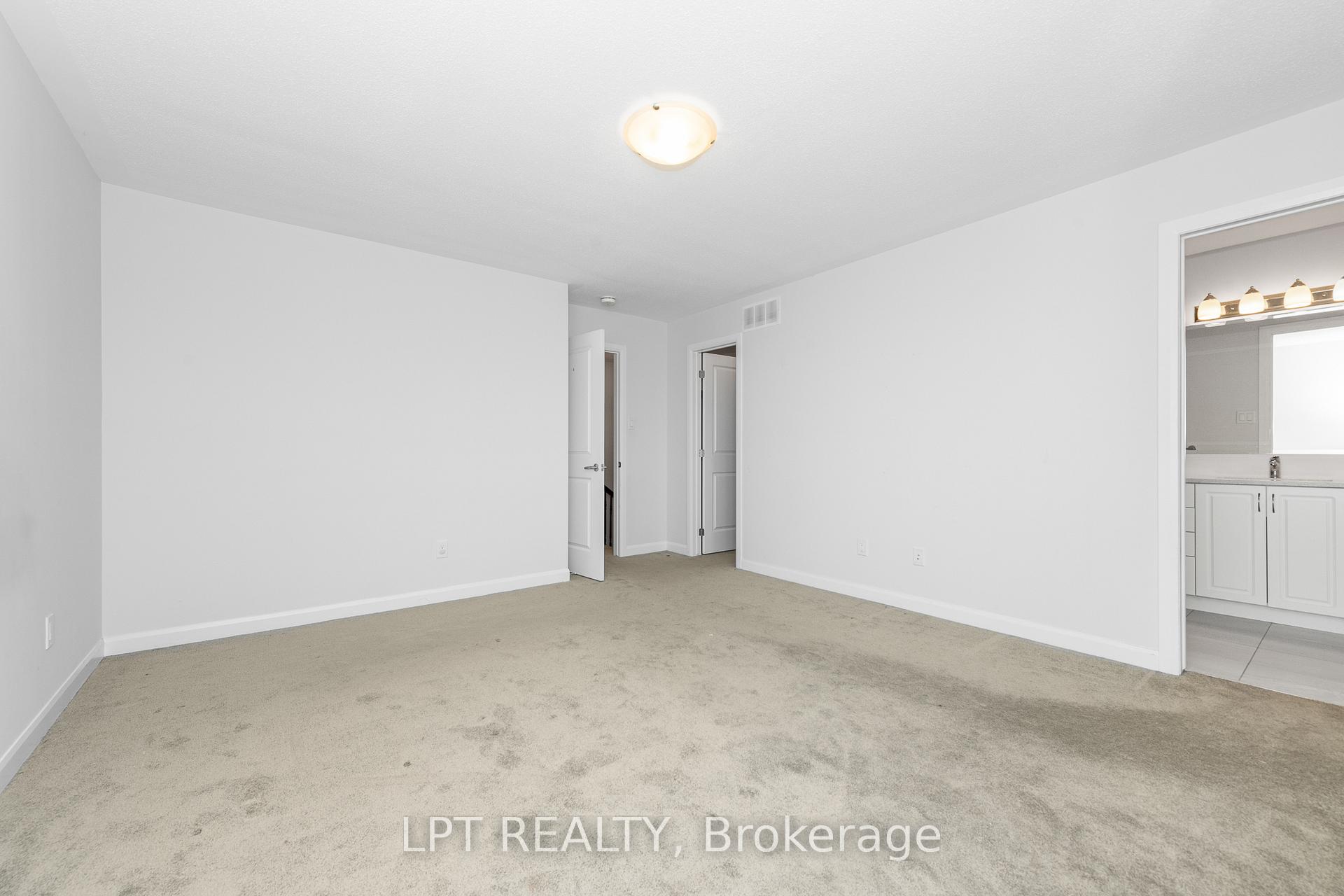 Photo 13 of 105 Teelin Circle, Ottawa, Barrhaven - Half Moon Bay — HOMEH