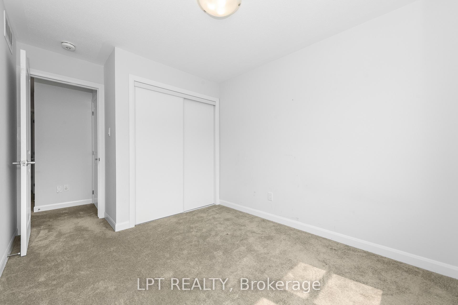 Photo 15 of 105 Teelin Circle, Ottawa, Barrhaven - Half Moon Bay — HOMEH