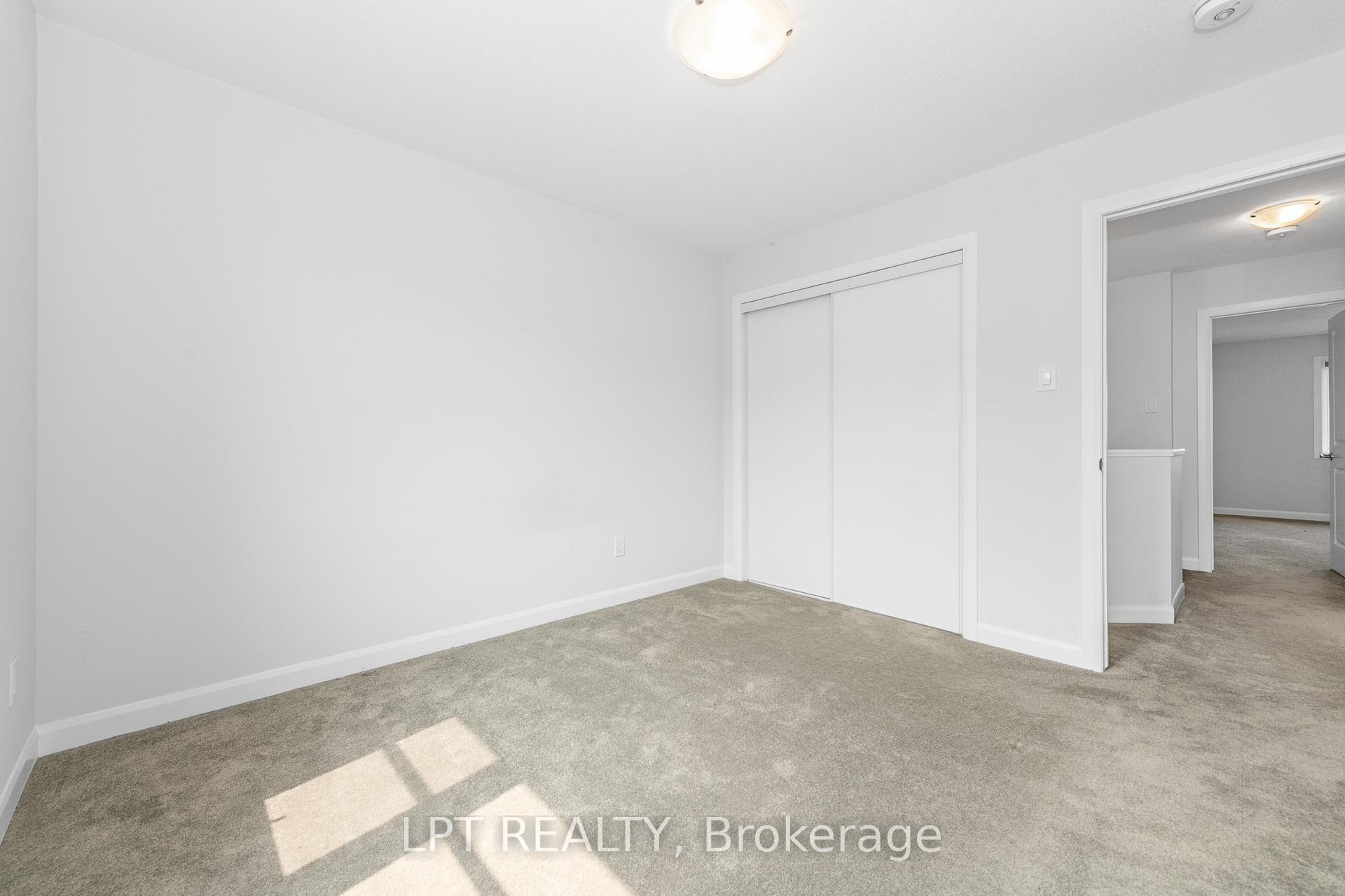 Photo 29 of 105 Teelin Circle, Ottawa, Barrhaven - Half Moon Bay — HOMEH
