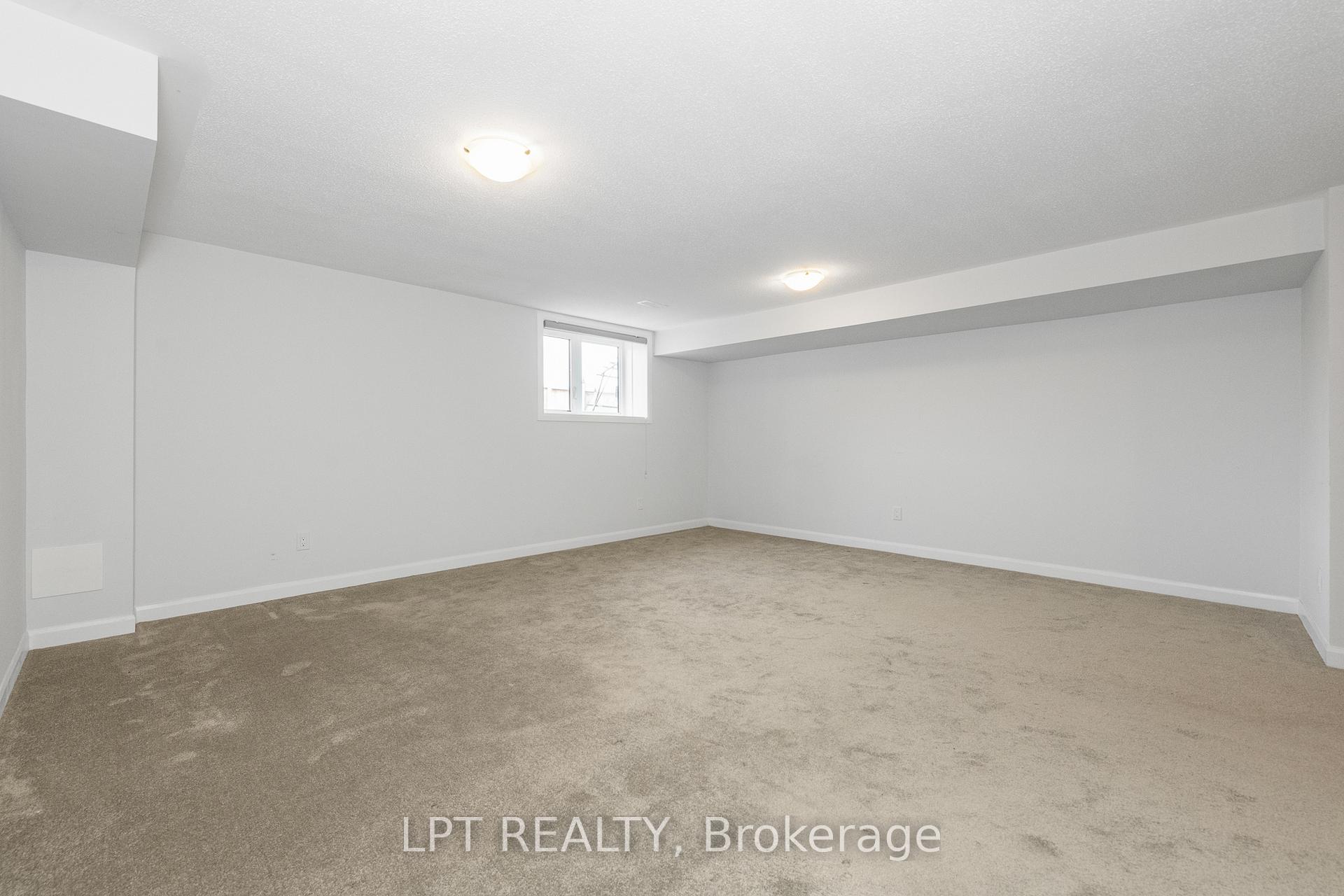 Photo 18 of 105 Teelin Circle, Ottawa, Barrhaven - Half Moon Bay — HOMEH