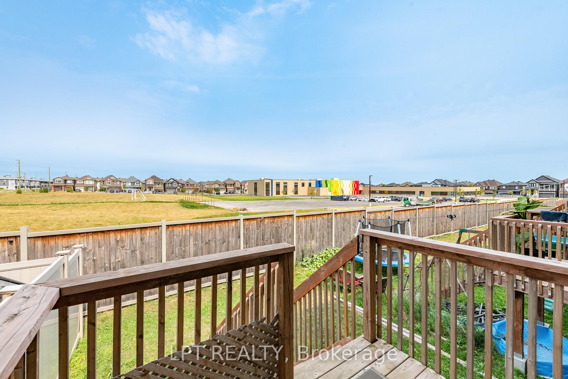 Photo 24 of 105 Teelin Circle, Ottawa, Barrhaven - Half Moon Bay — HOMEH