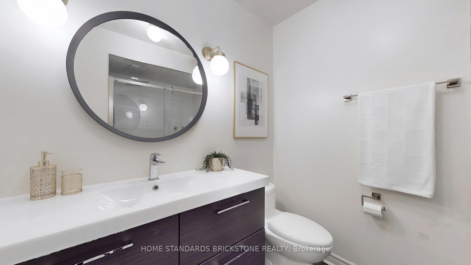 Photo 19 of 20 Brownstone Circle, Vaughan, Crestwood-Springfarm-Yorkhill — HOMEH