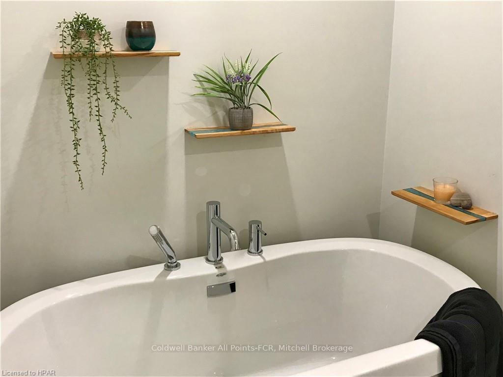Photo 17 of 215 Duncan Street, West Perth, Mitchell — HOMEH
