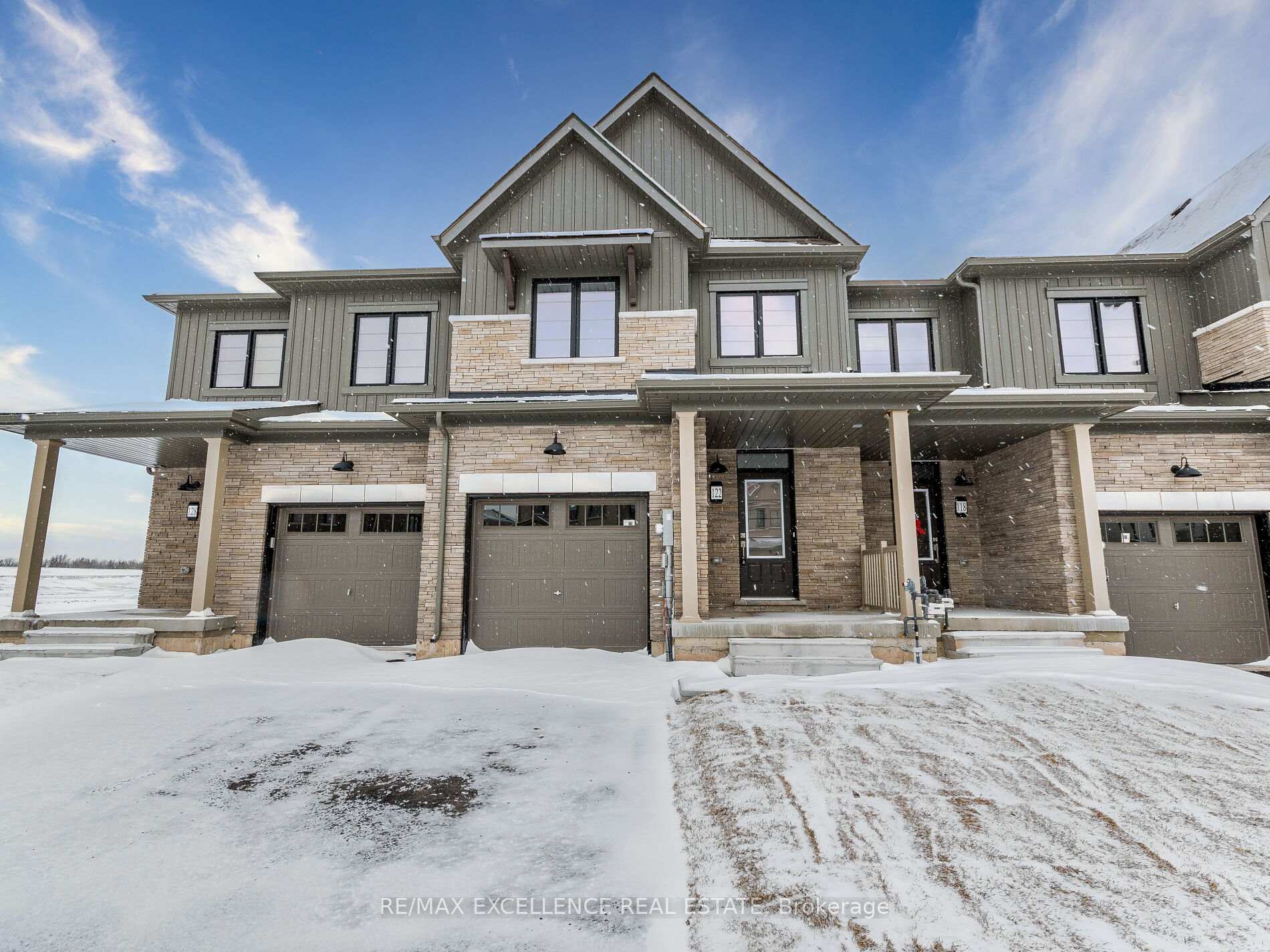 Photo 1 of 122 Masters Street, Welland, Dain City — HOMEH